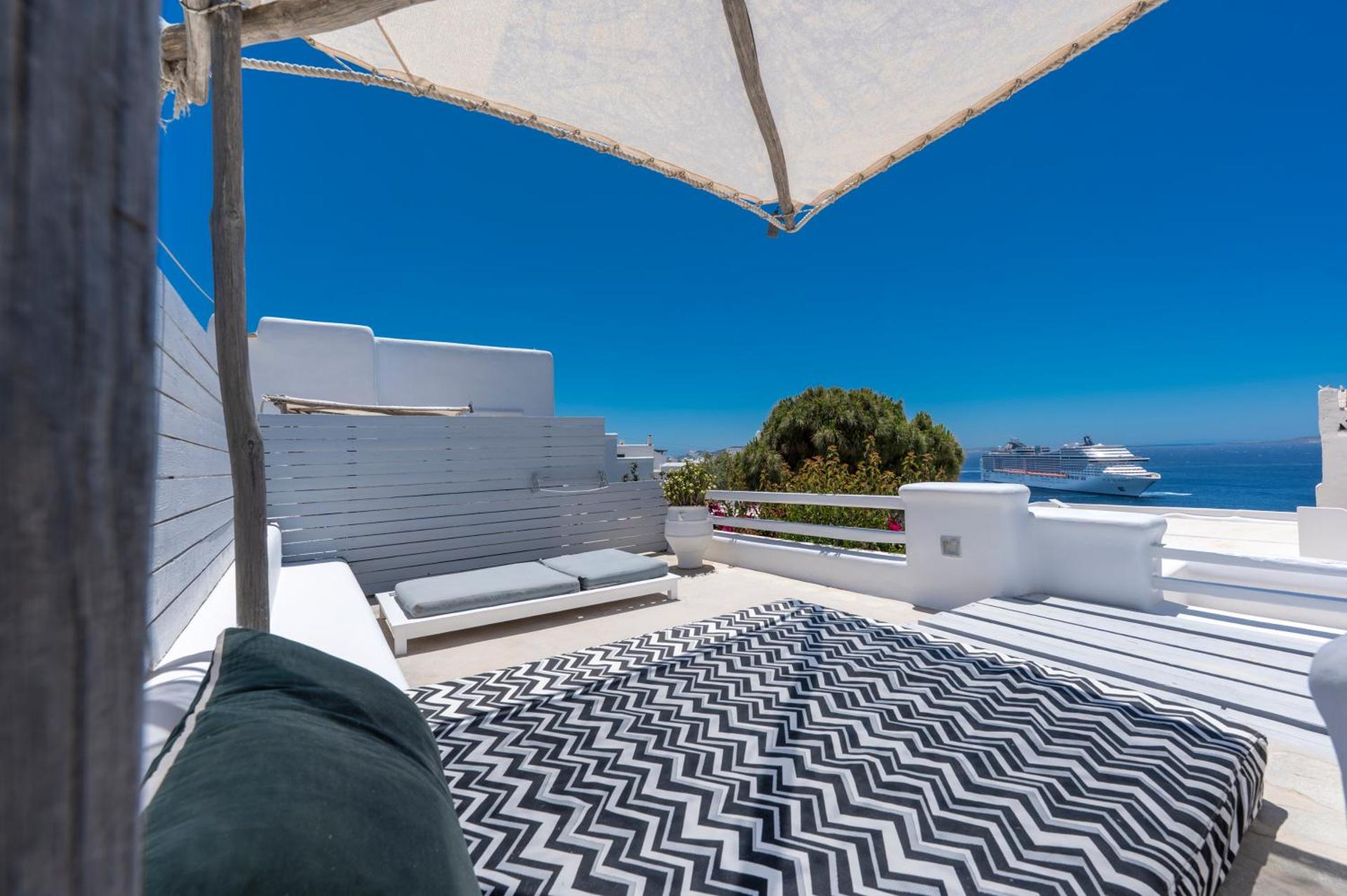 Flaskos Luxury Suites - Photo 91