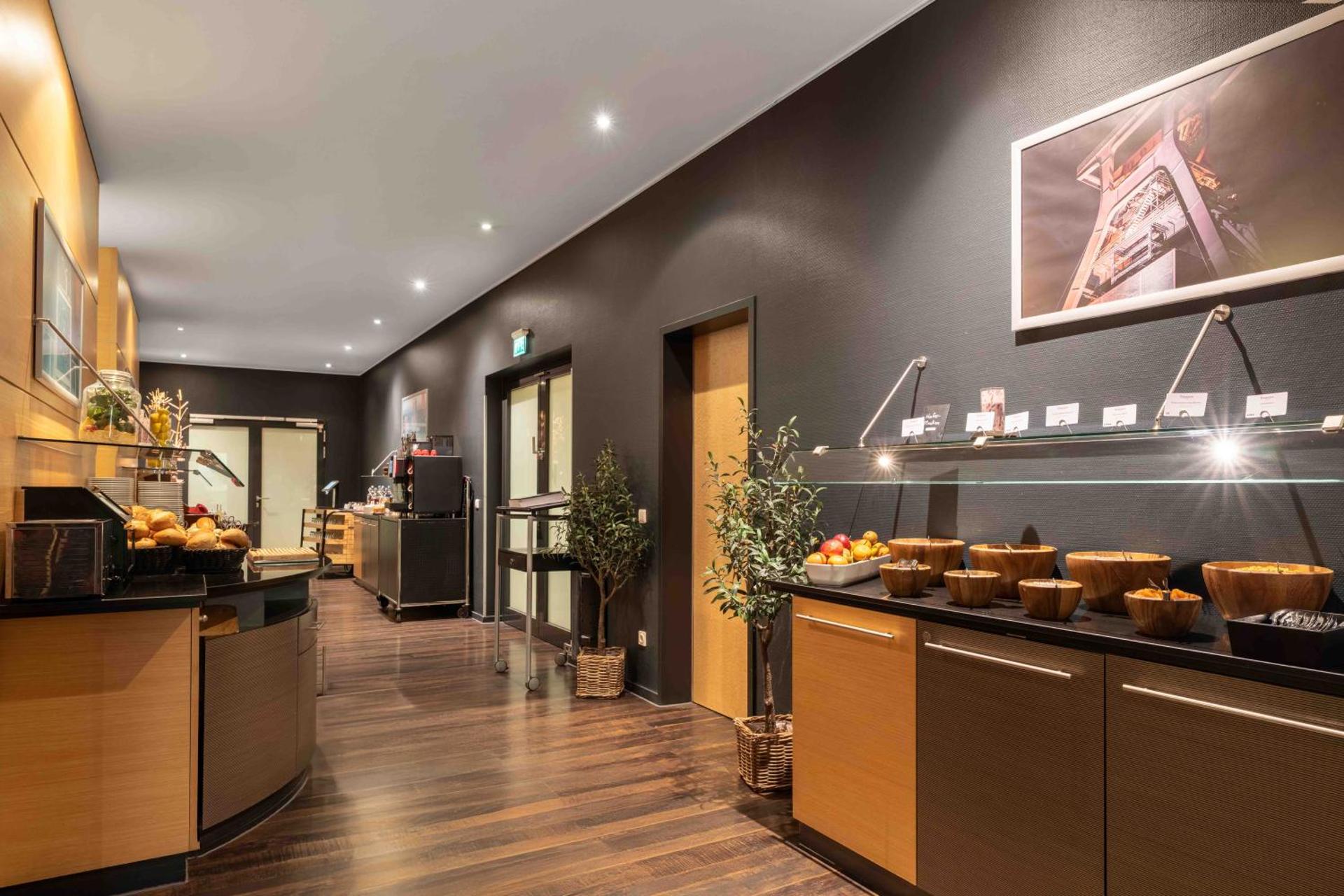 Ramada by Wyndham Essen - Photo 83