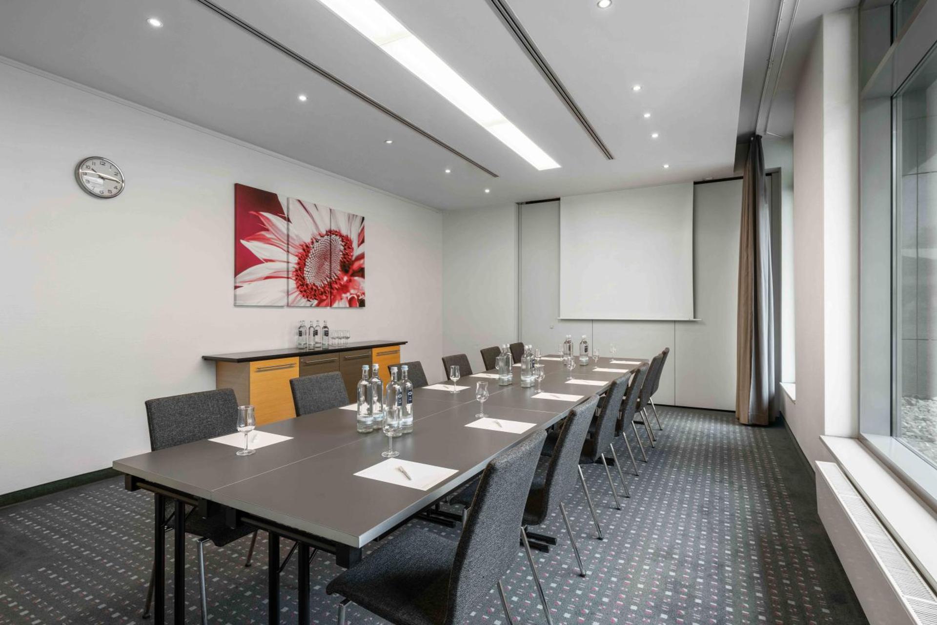 Ramada by Wyndham Essen - Photo 123