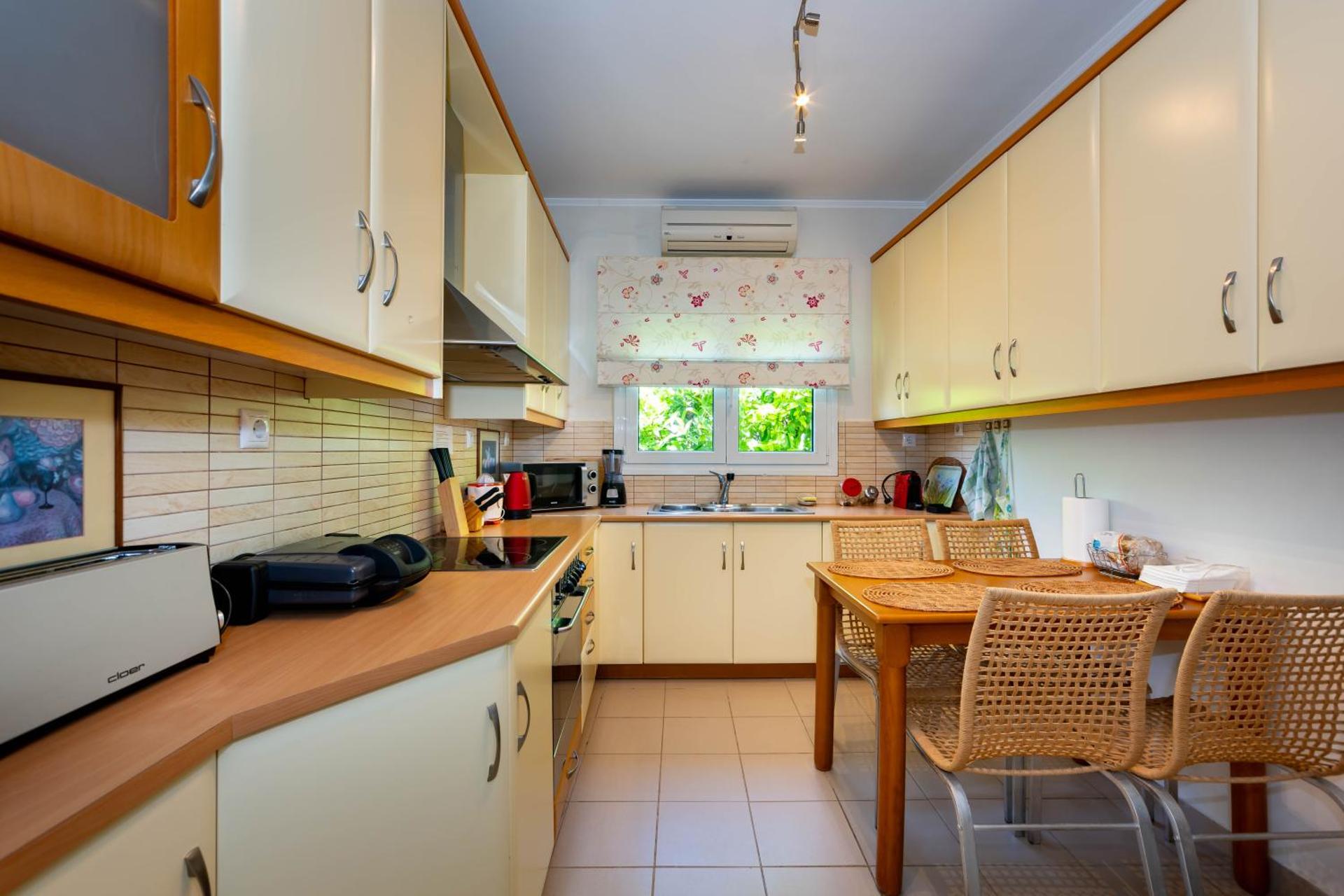 Artemida House - Photo 90
