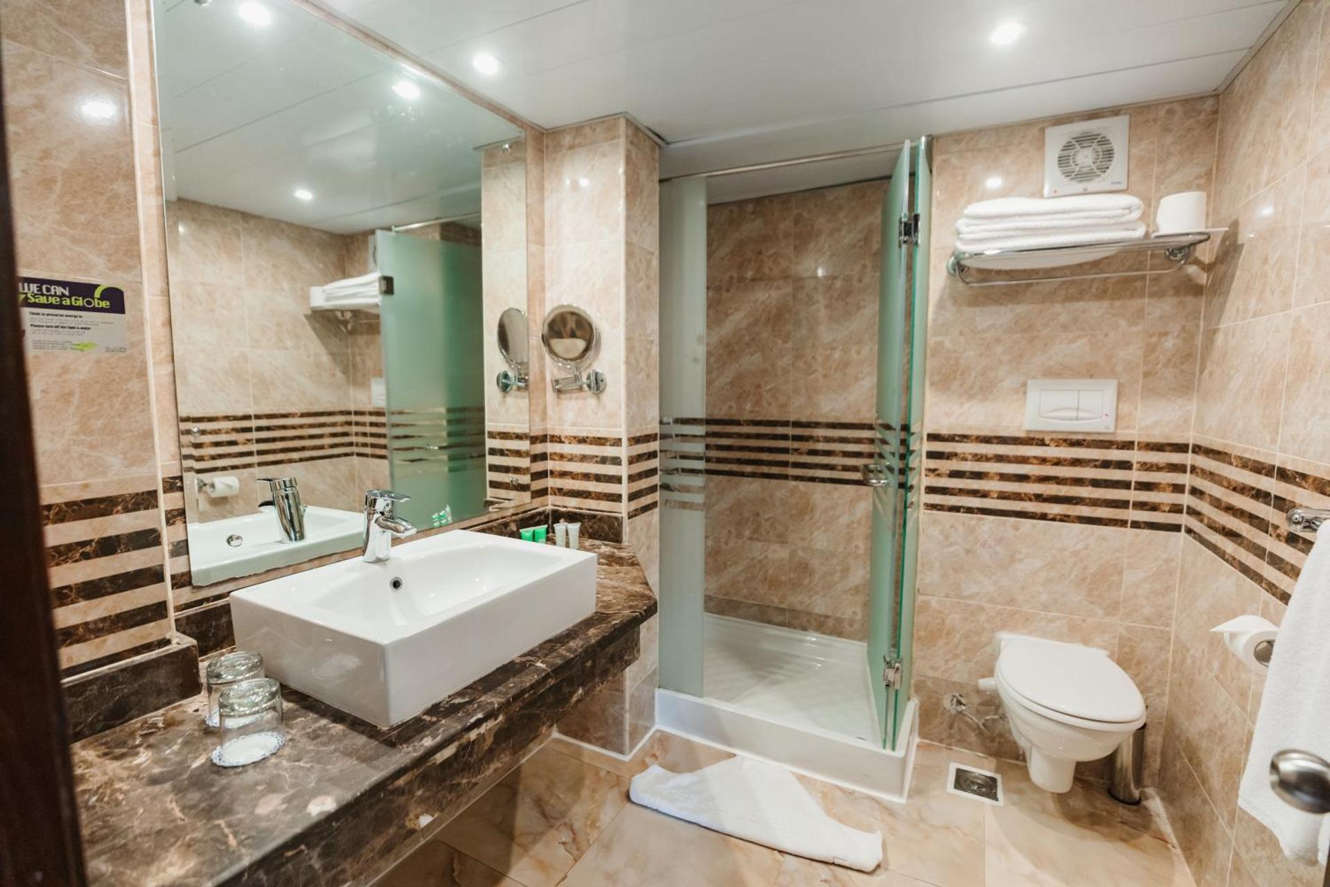 Golden Beach Resort - Photo 14