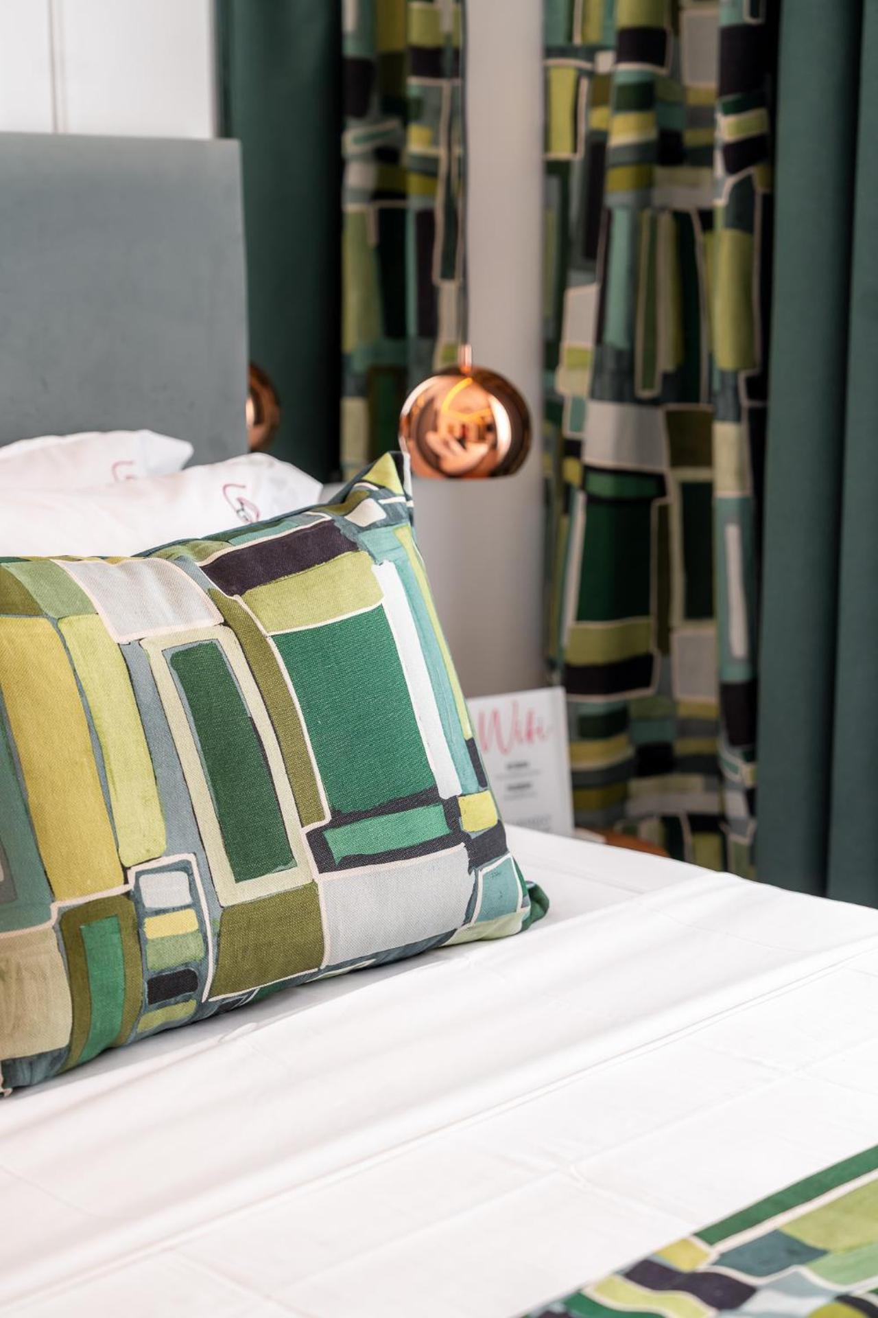 Garment District Suites - Photo 97