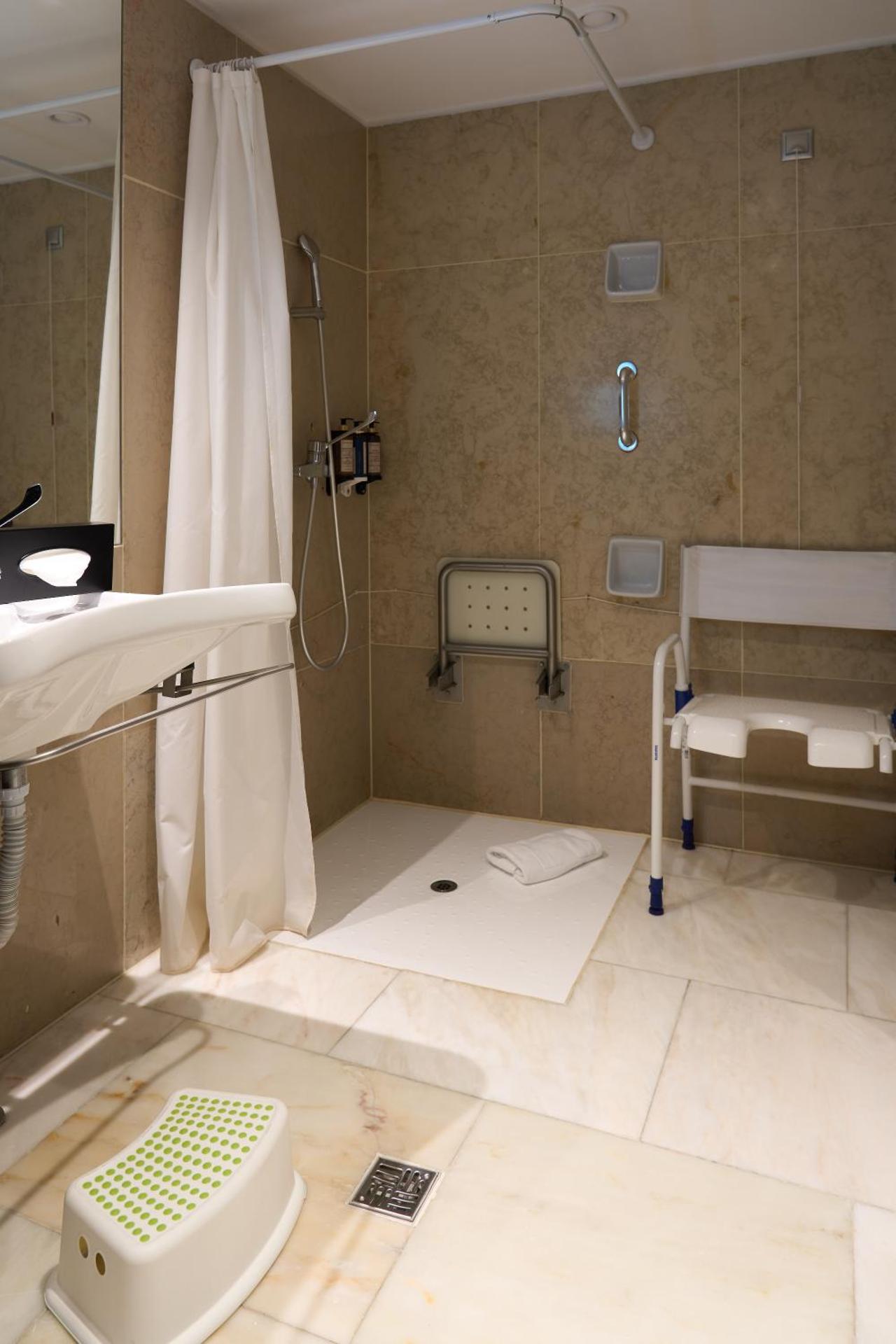 Altis Grand Hotel - Photo 34