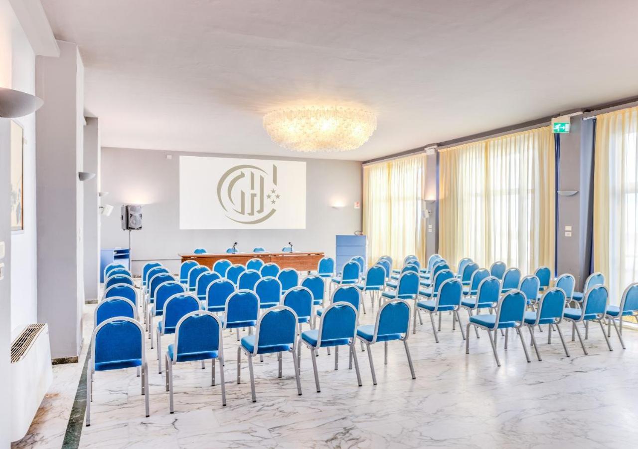 Grand Hotel Continental - Photo 21