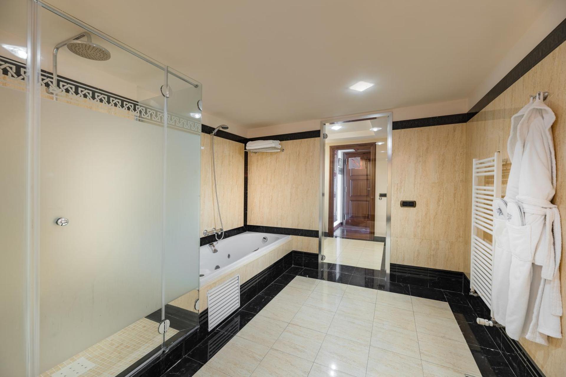 Elba Estepona Gran Hotel & Thalasso Spa - Photo 44