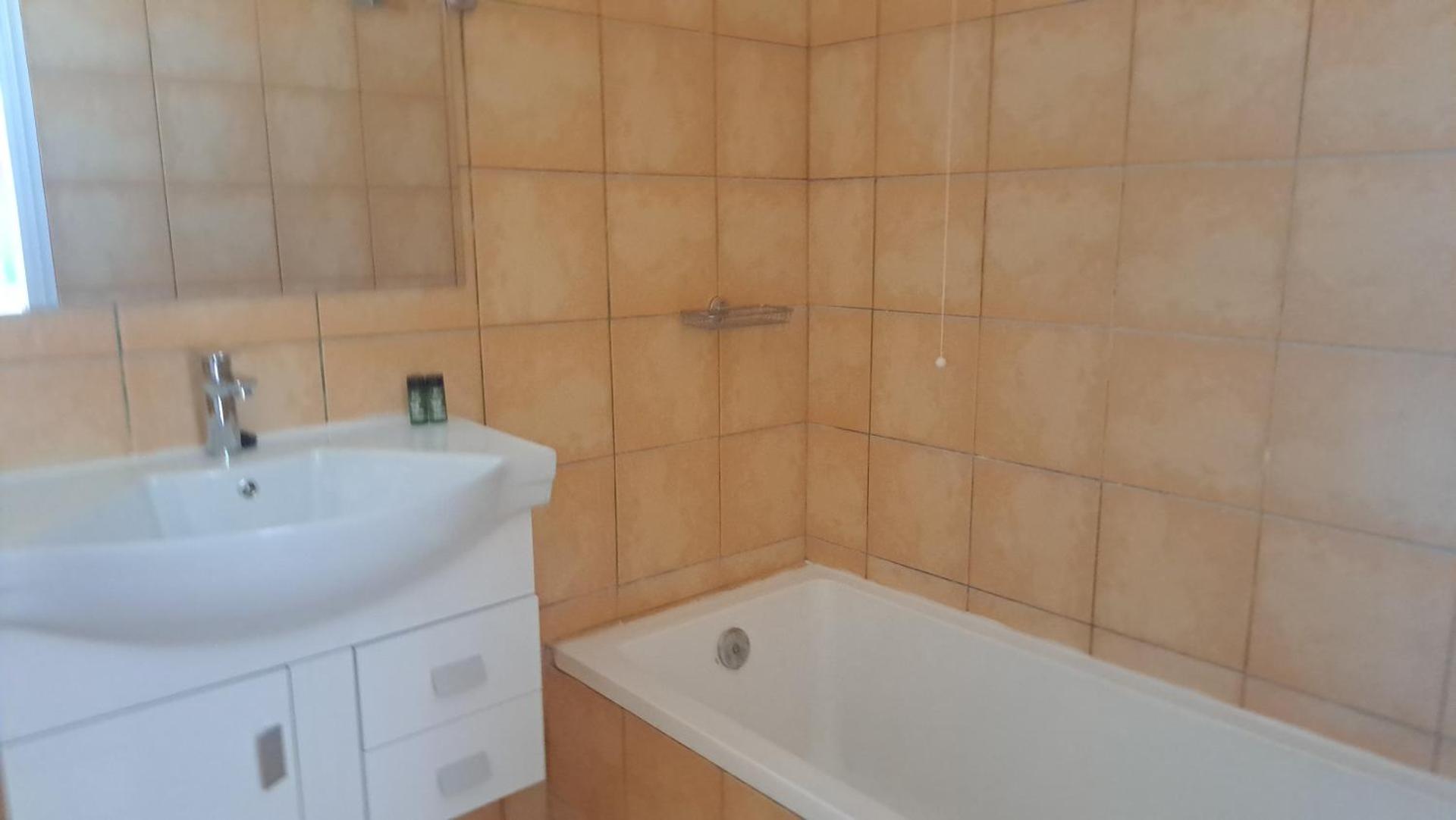 Bristol Apartments - Photo 17