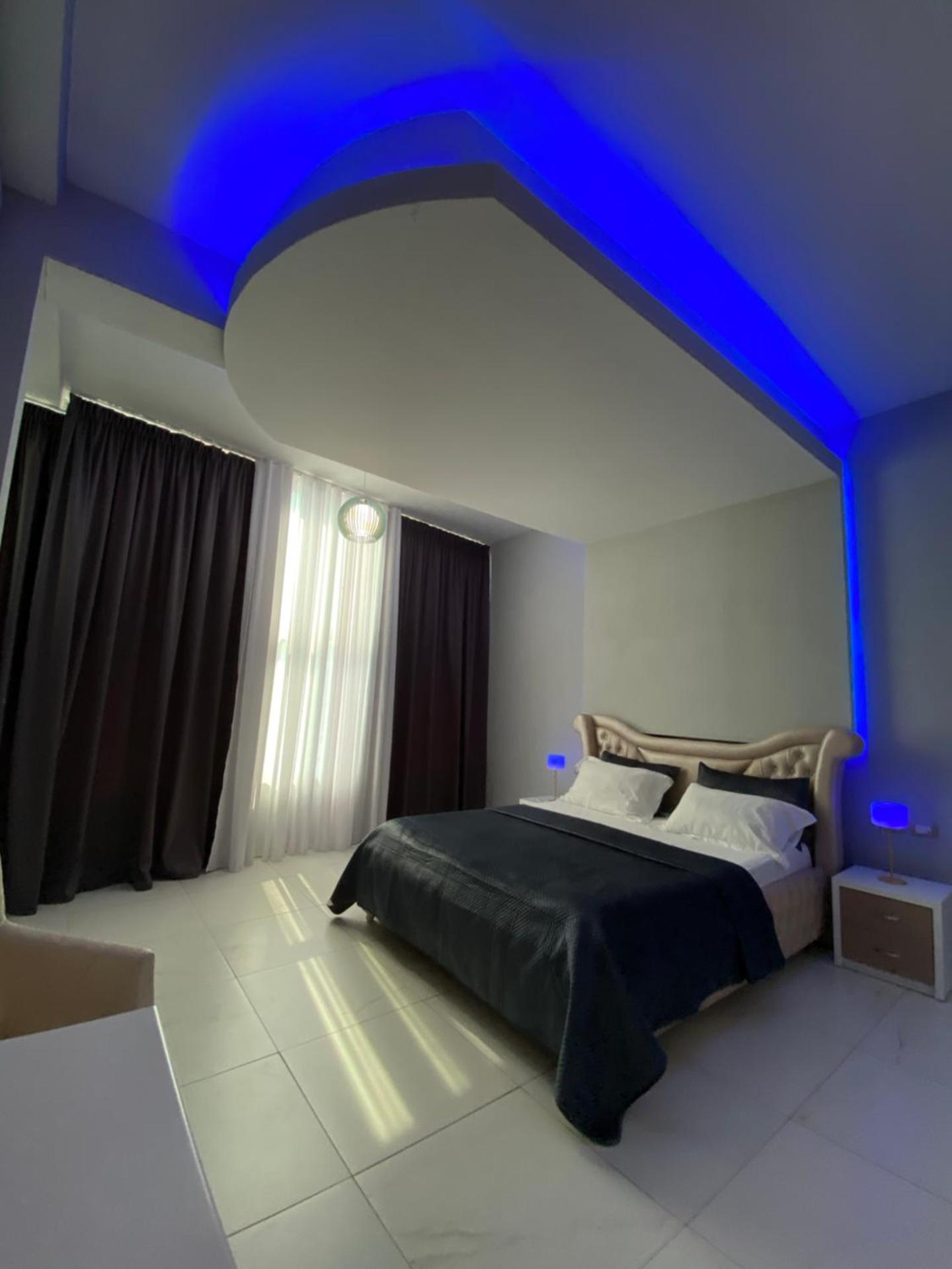 Grand Hotel Gjyshi - Photo 53