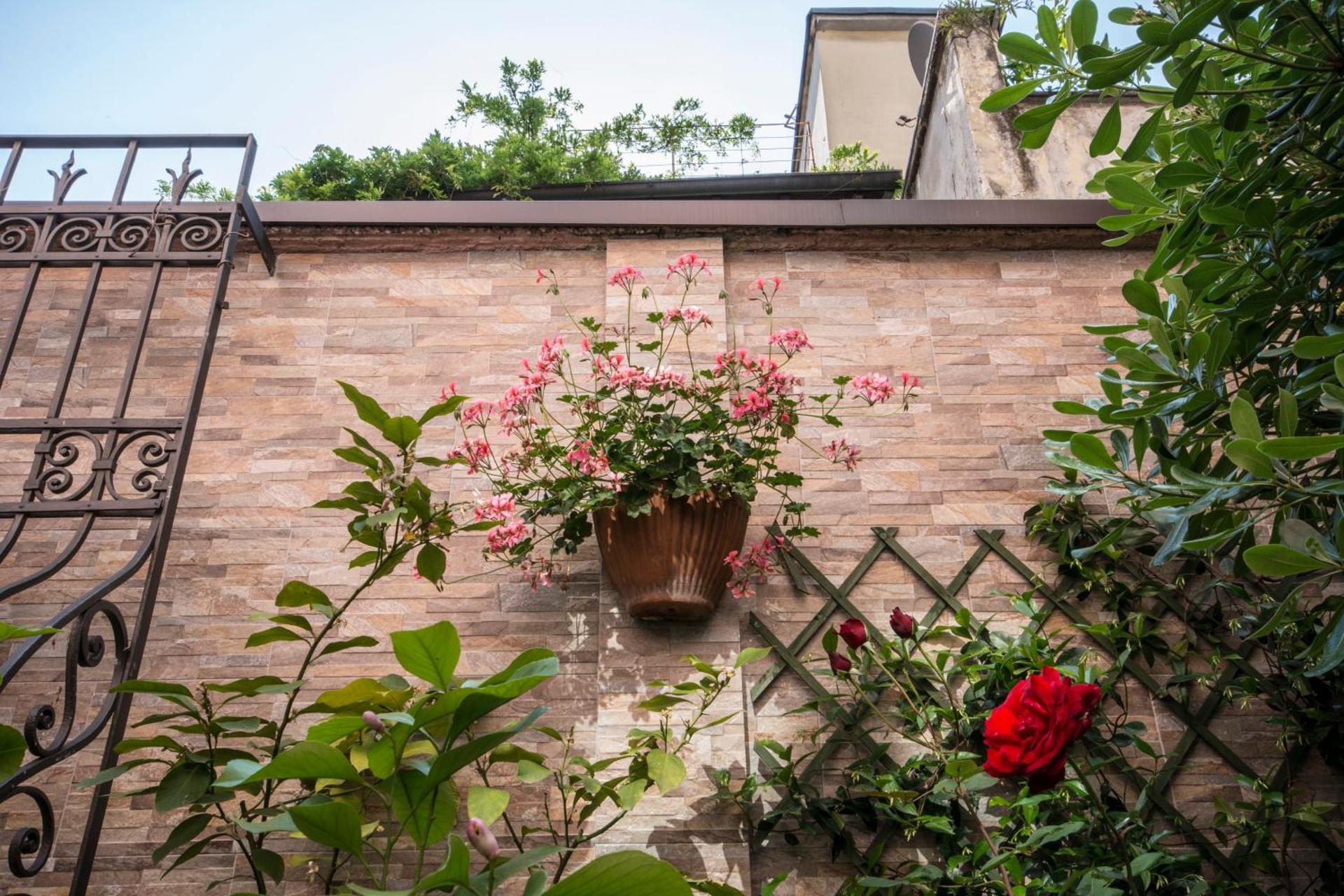 Hotel Vittoria - Photo 8