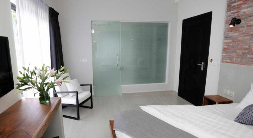 Bamboo9 Boutique - Photo 25