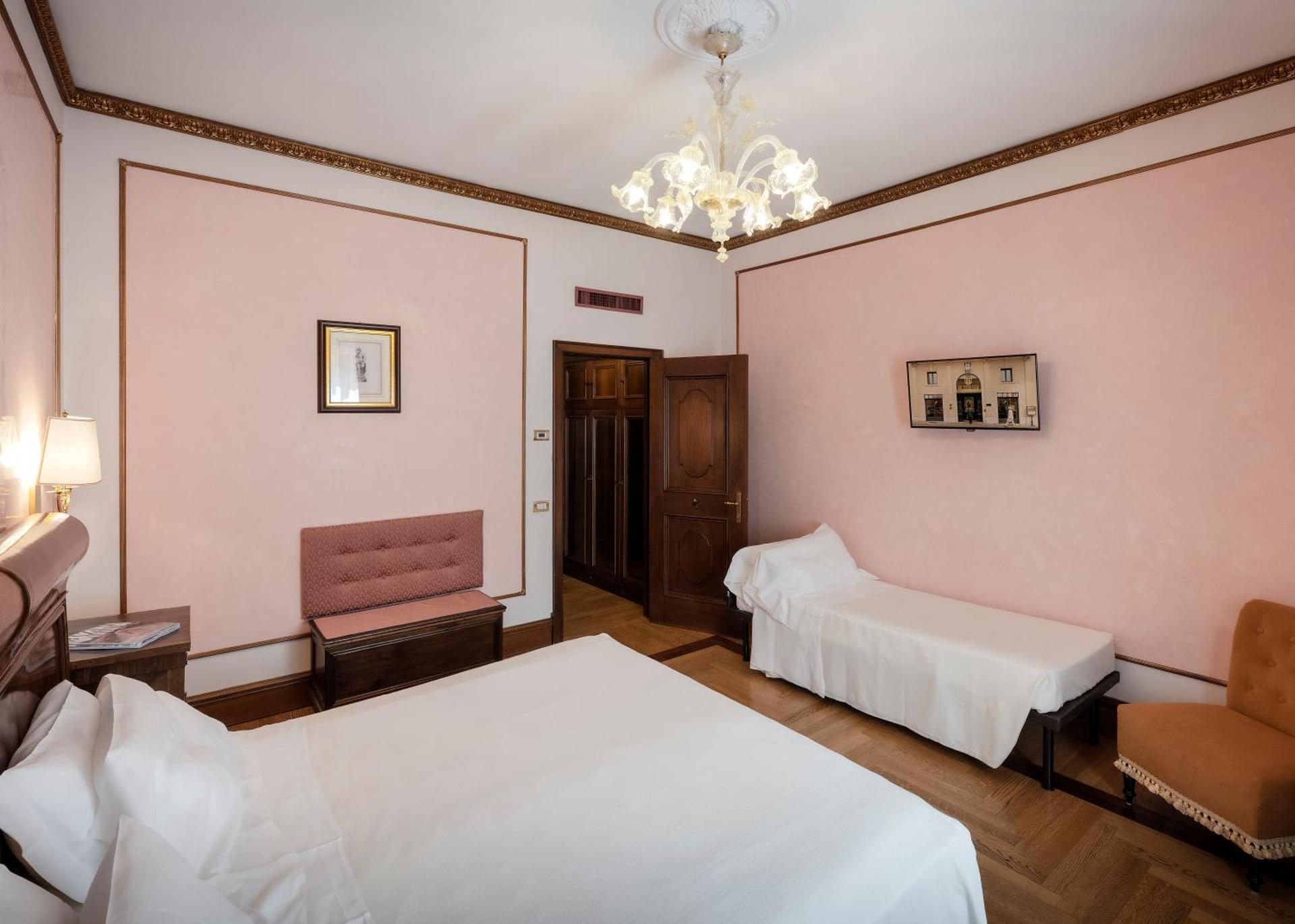 Due Torri Hotel - Photo 37
