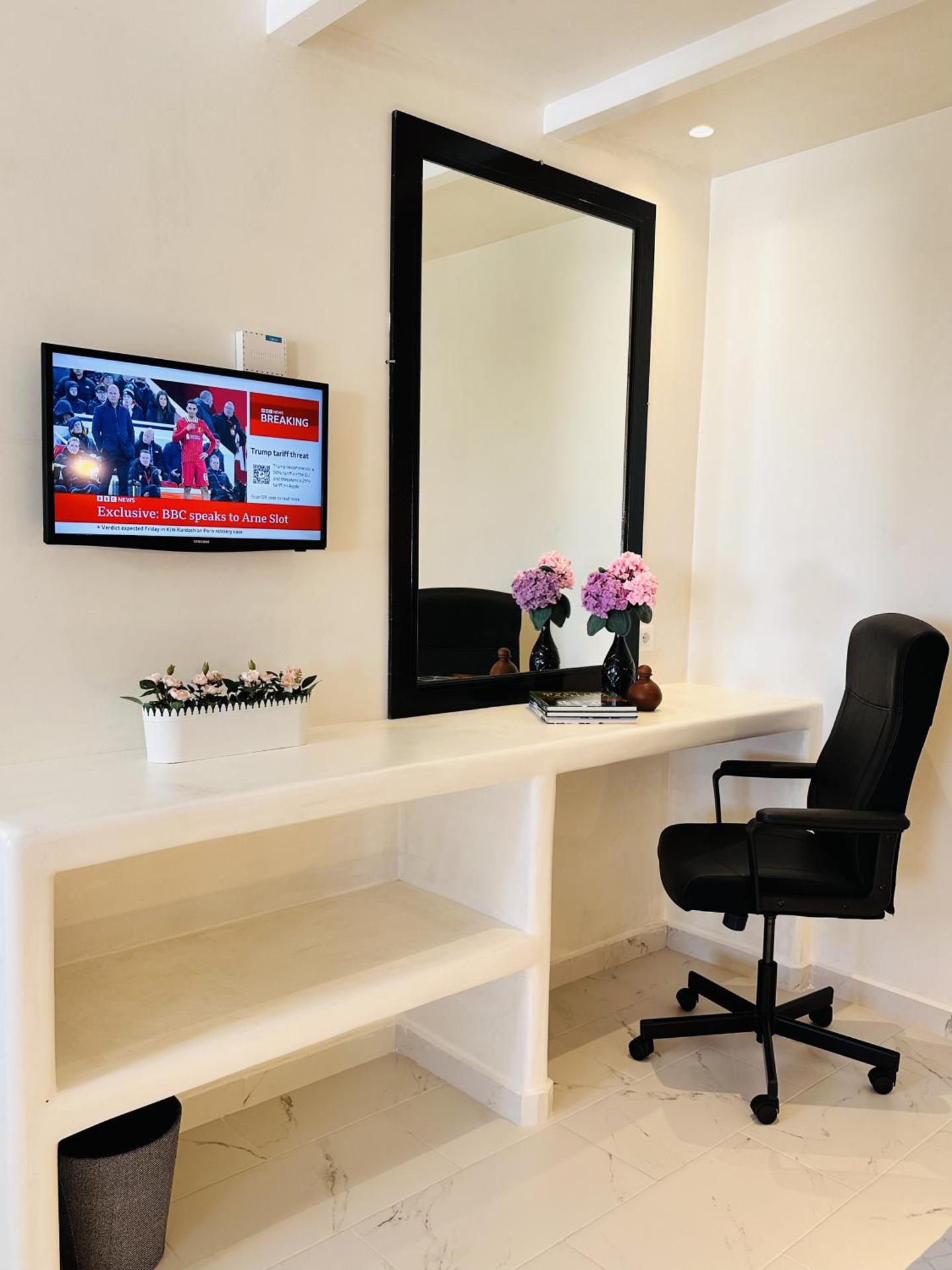 Arlene Suites - Photo 63