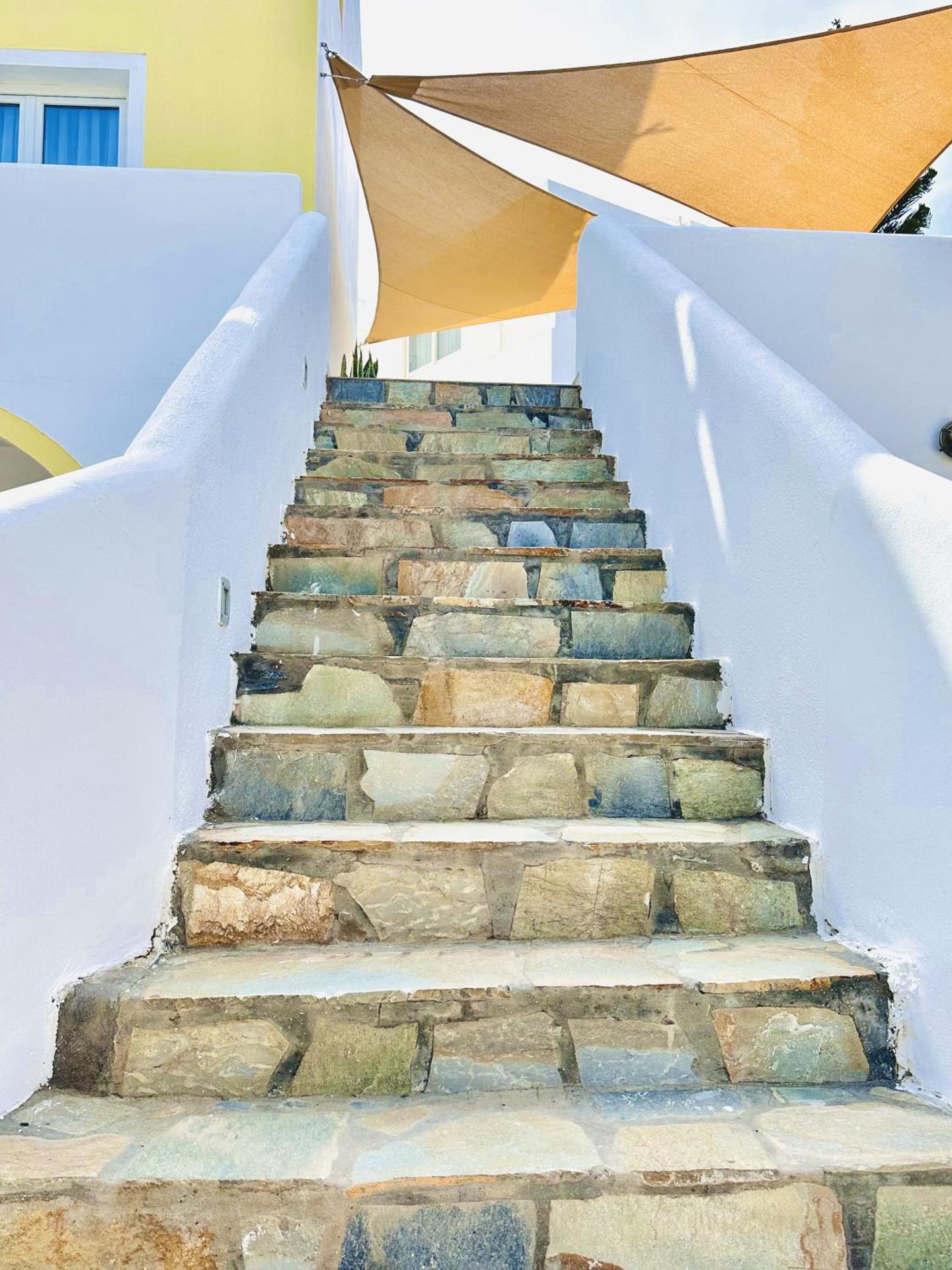 Arlene Suites - Photo 92