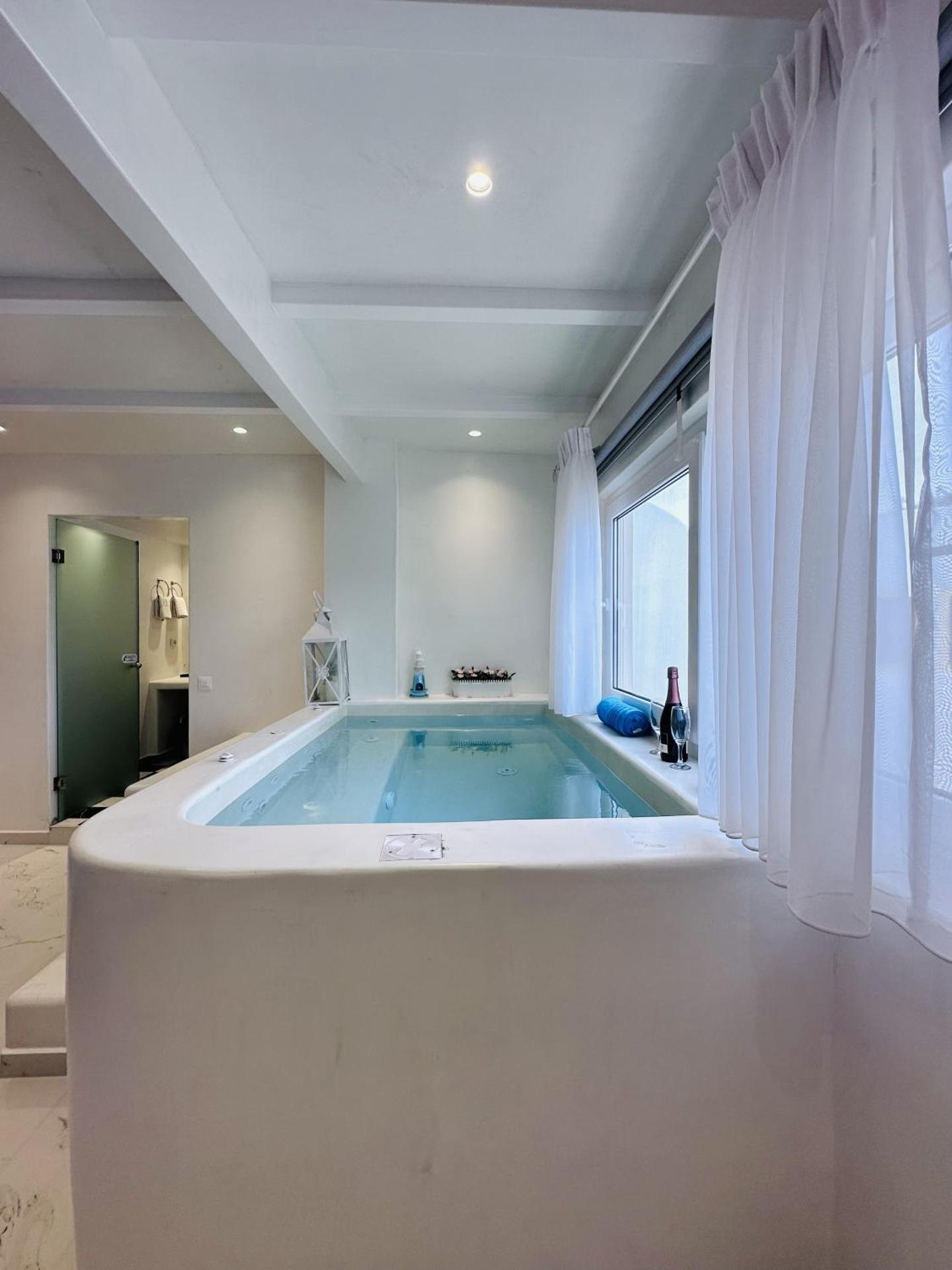 Arlene Suites - Photo 116