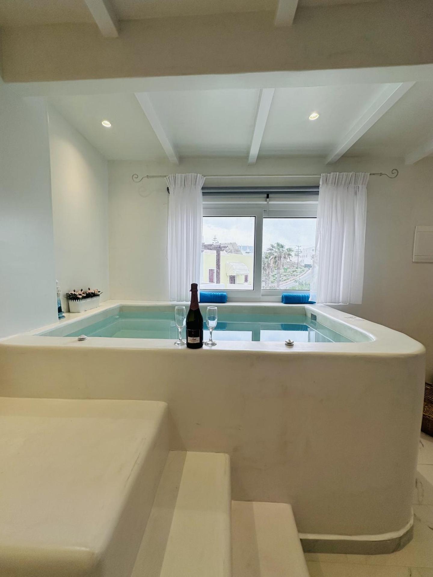 Arlene Suites - Photo 121