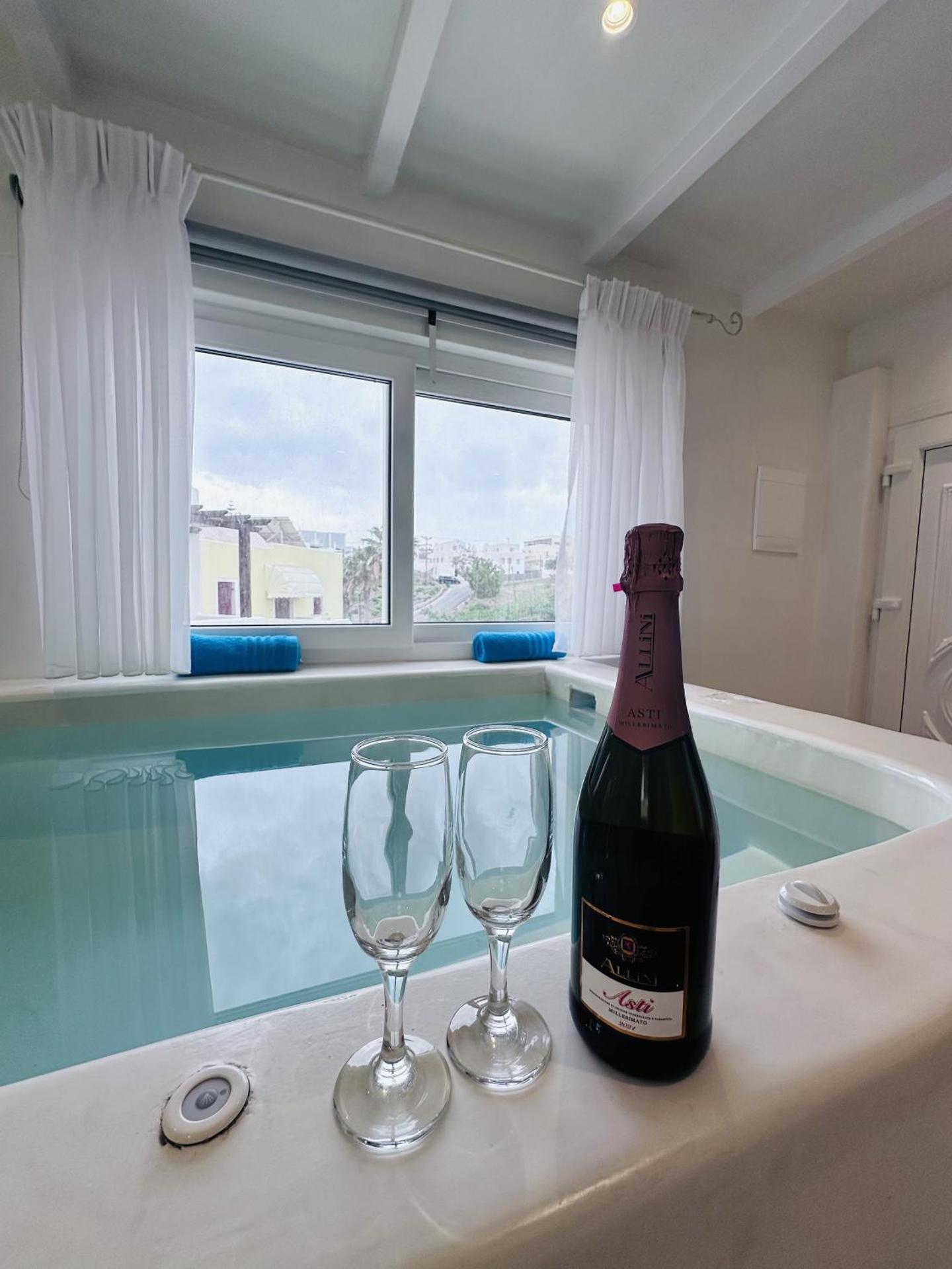 Arlene Suites - Photo 114