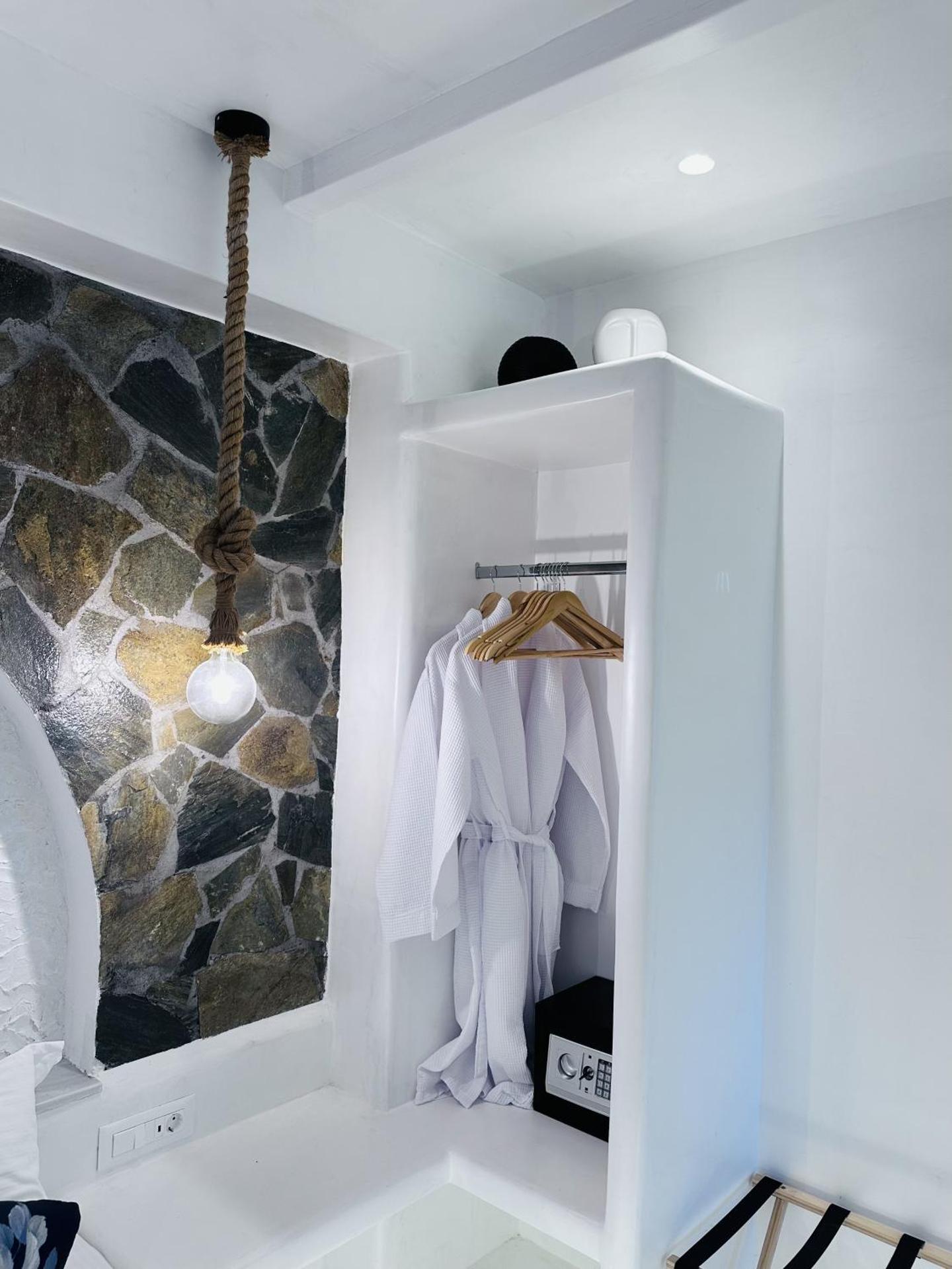 Arlene Suites - Photo 119