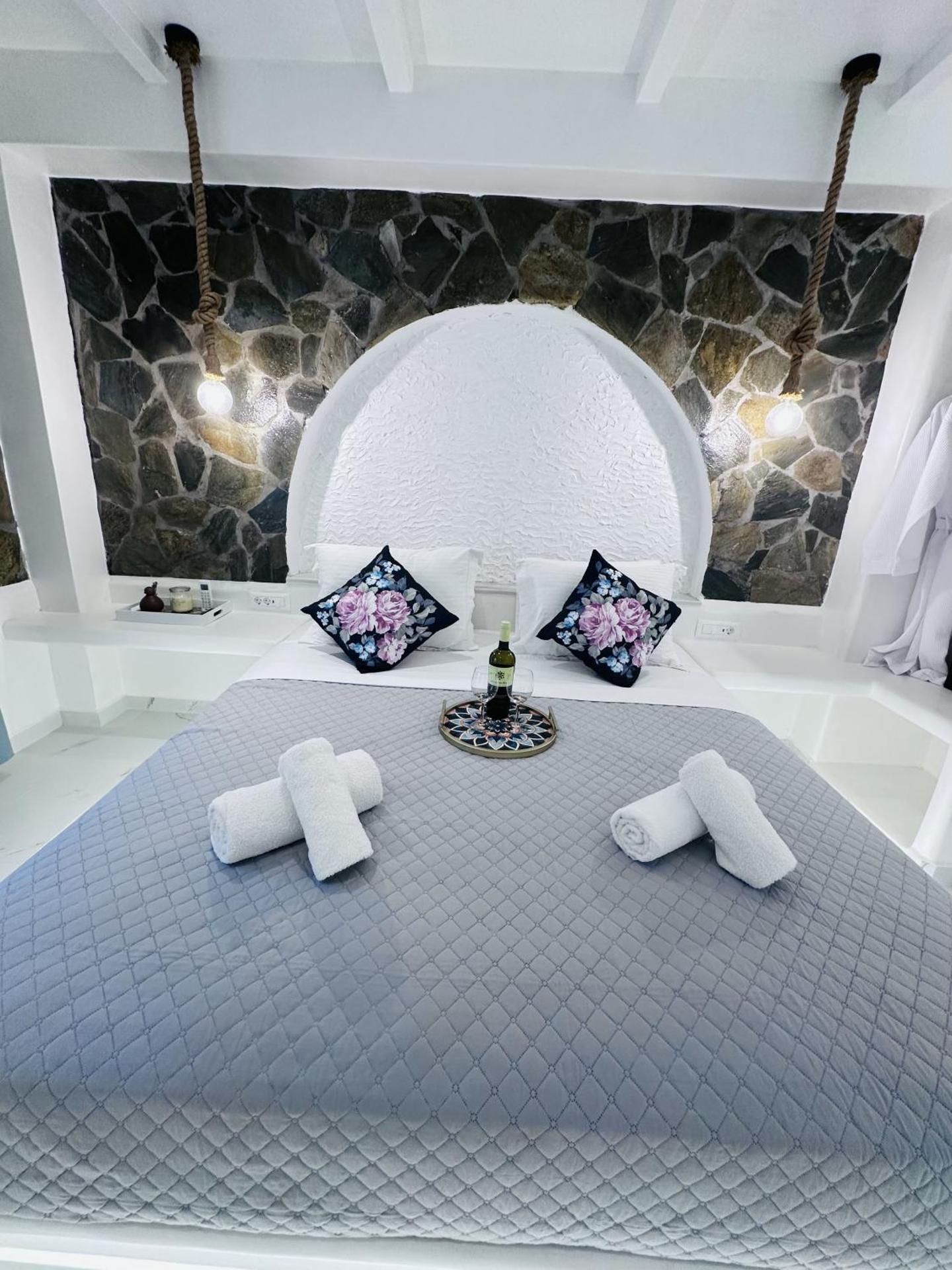 Arlene Suites - Photo 137