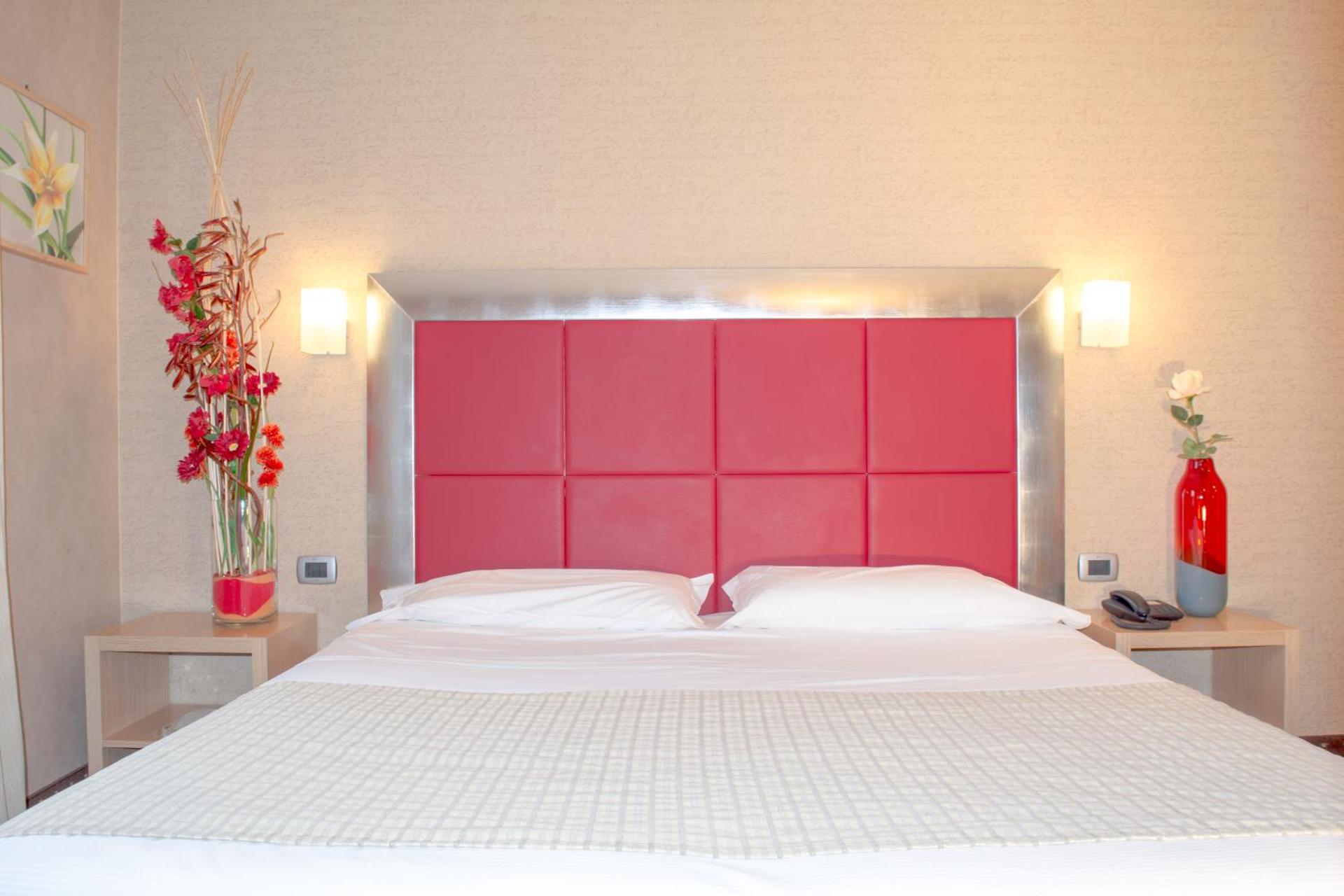 Hotel Susa - Photo 45