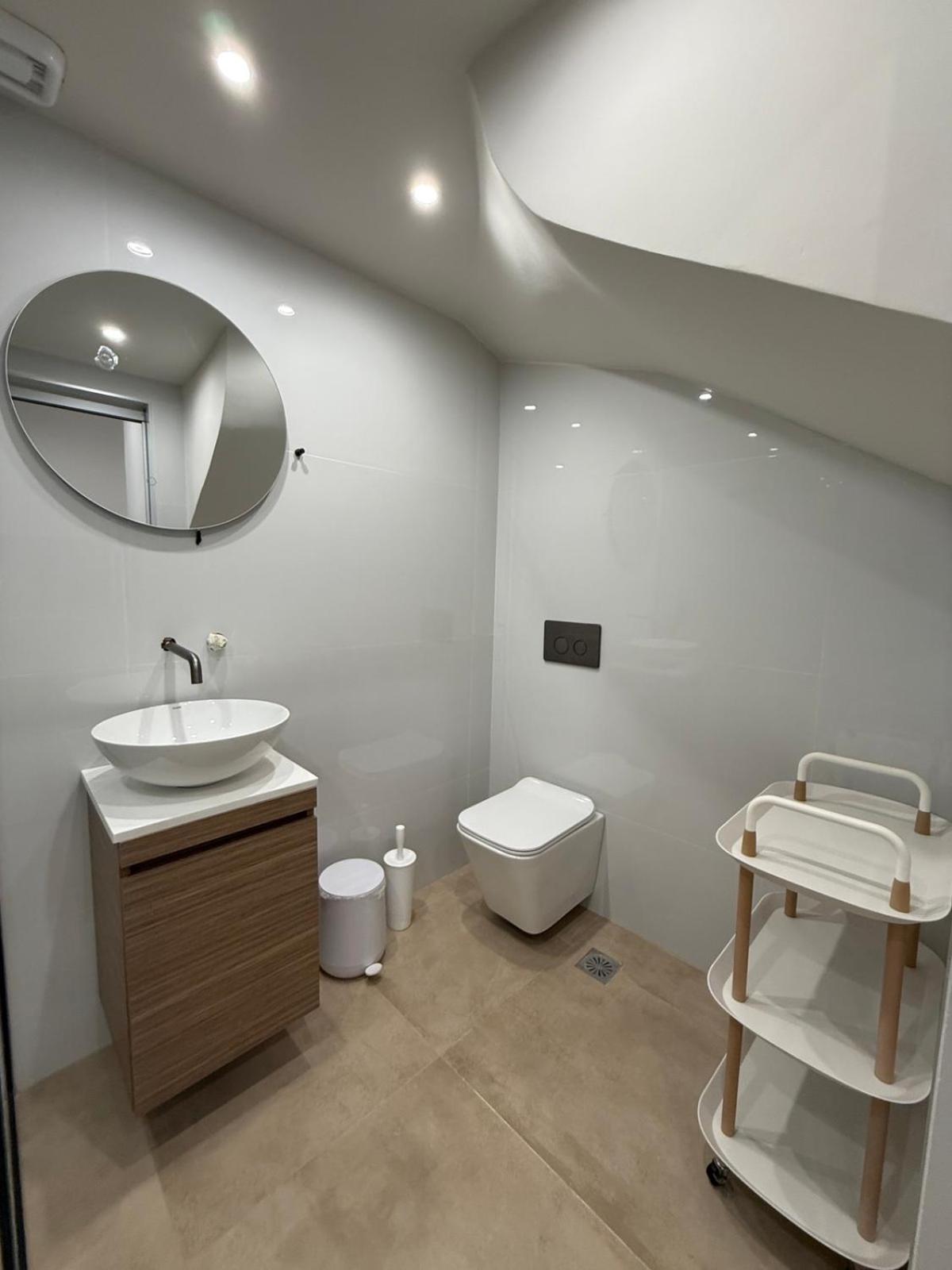 Nikolas Apartments - Photo 32