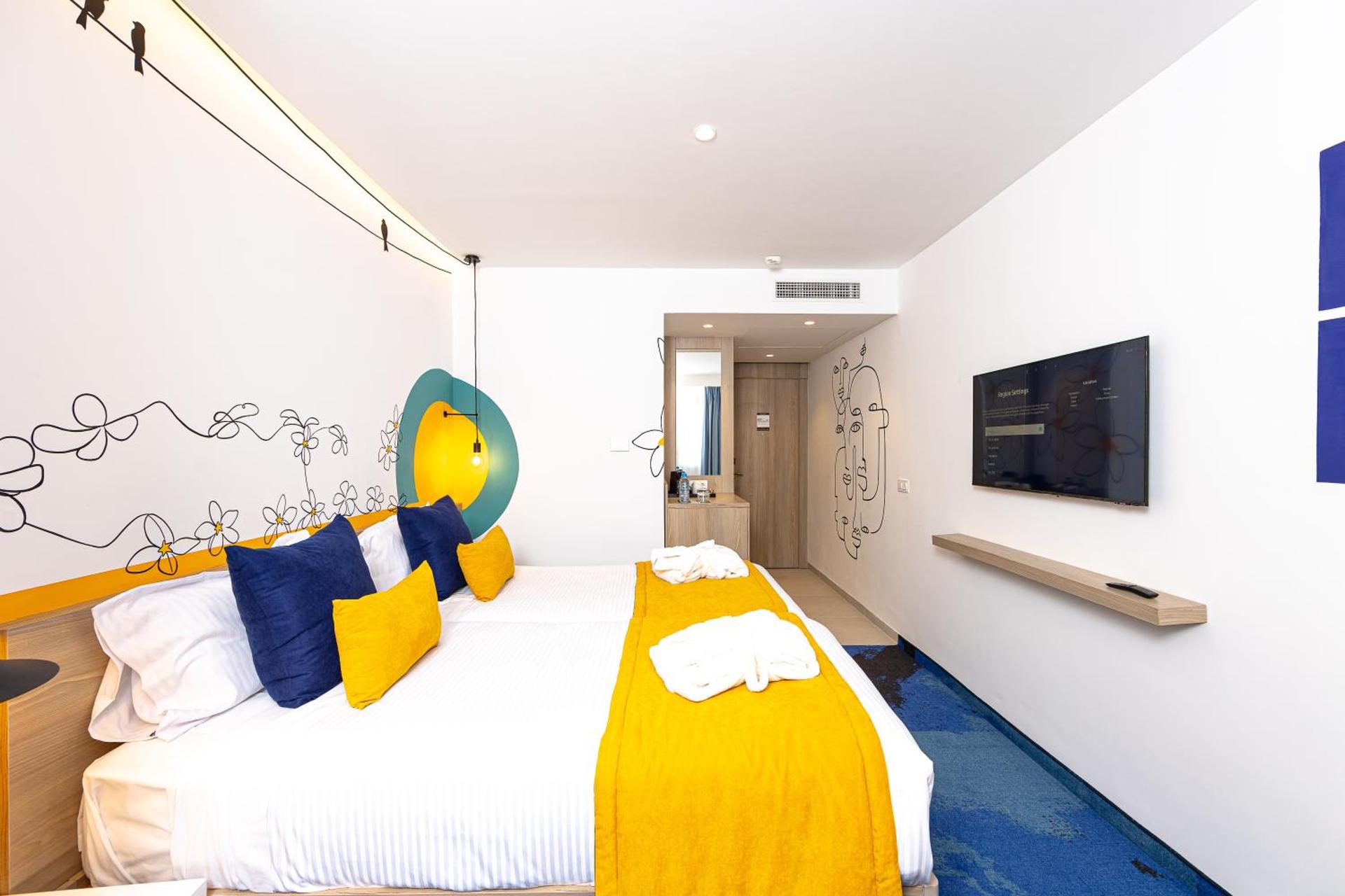 Hotel Carlton - Photo 92