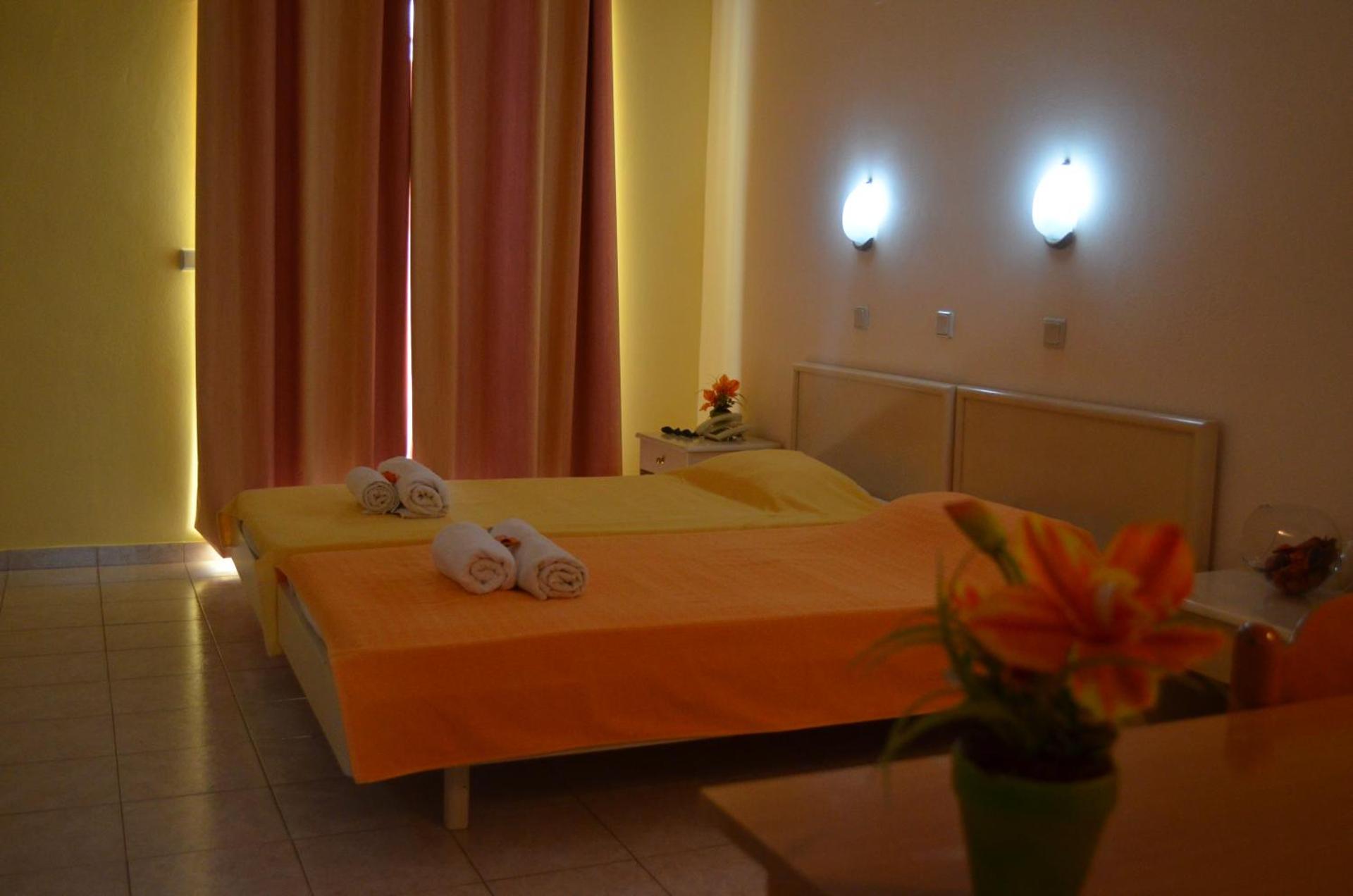 Studio (2 Adults) - Photo 4