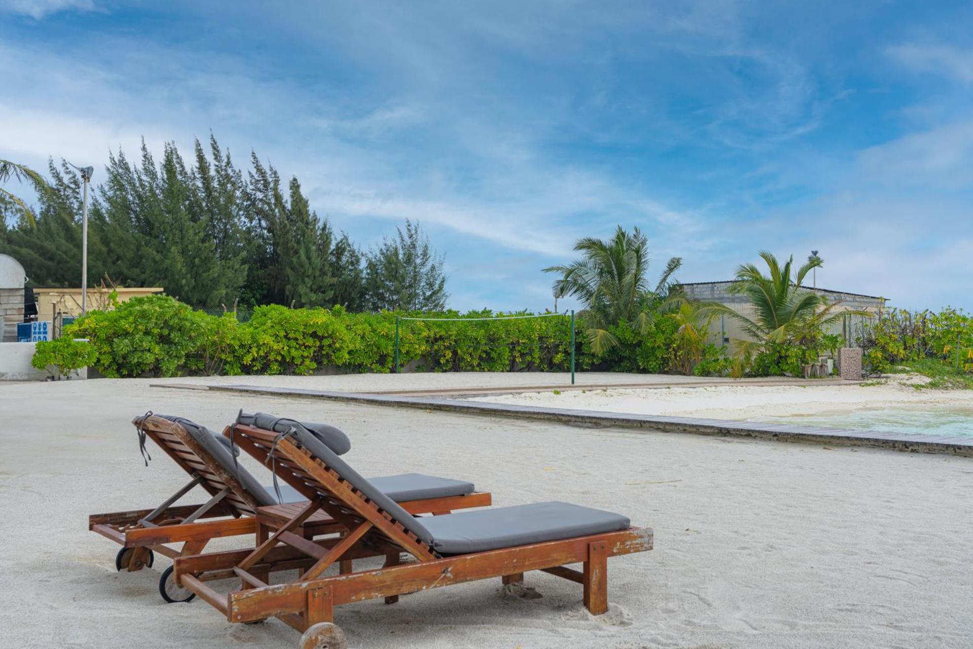 Hulhule Island Hotel- Private Beach Access & Airport Pick-up and Drop - Photo 82