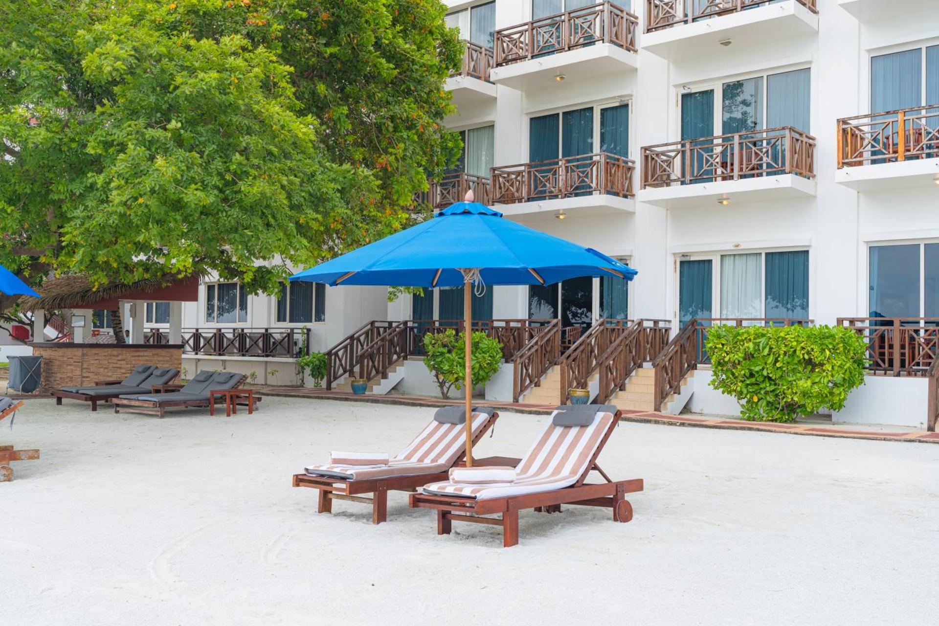 Hulhule Island Hotel- Private Beach Access & Airport Pick-up and Drop - Photo 89