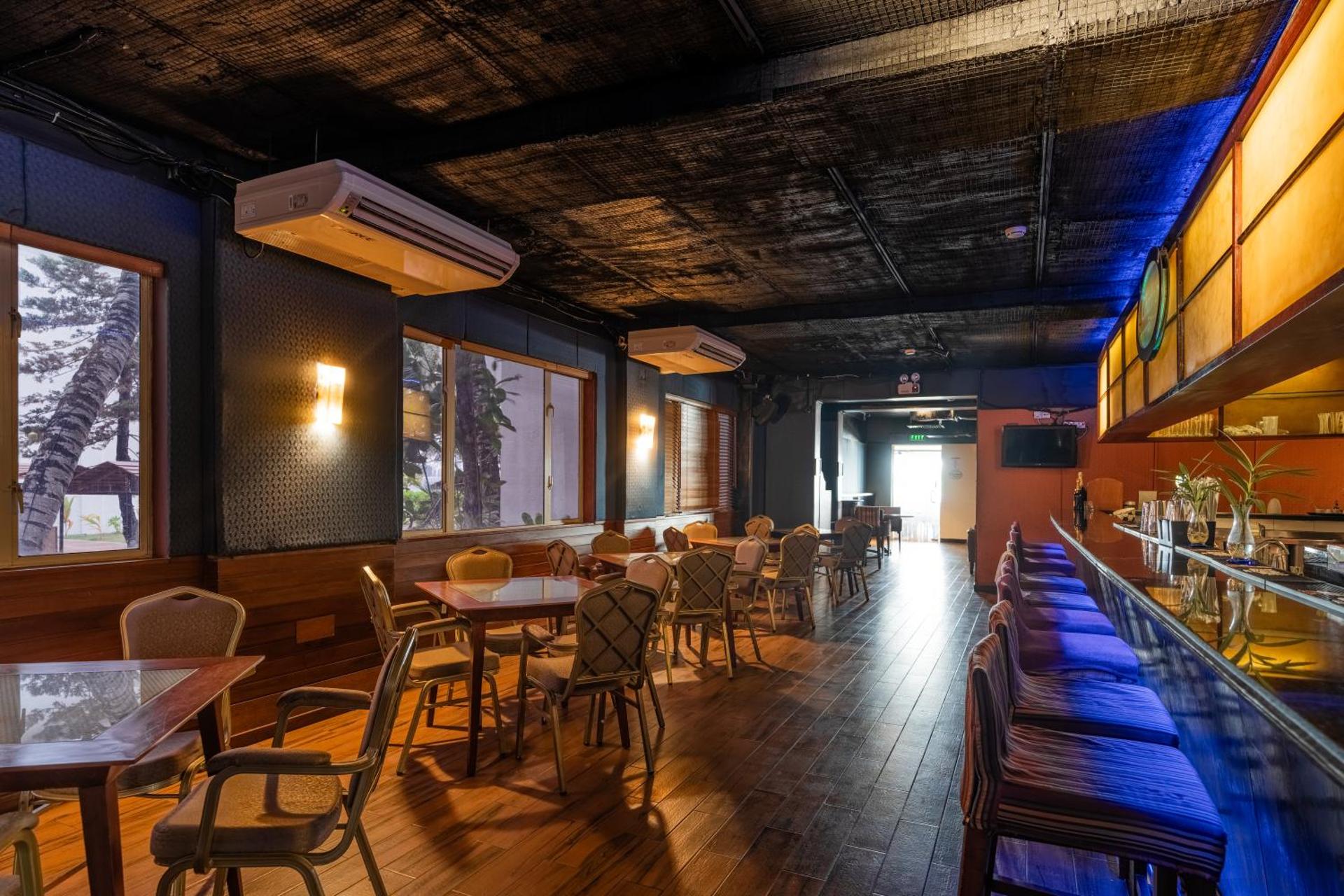 Hulhule Island Hotel- Private Beach Access & Airport Pick-up and Drop - Photo 98