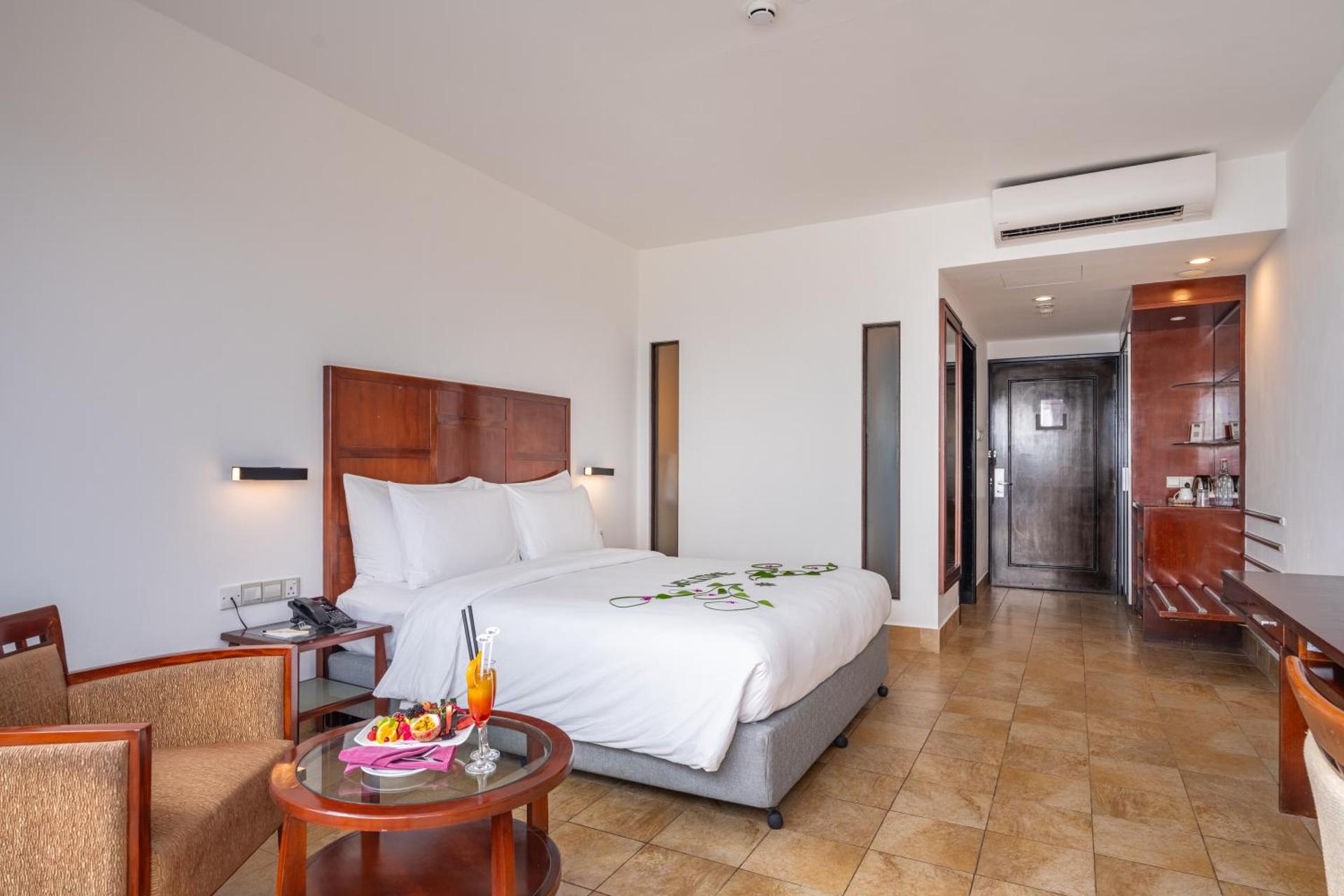 Hulhule Island Hotel- Private Beach Access & Airport Pick-up and Drop - Photo 30