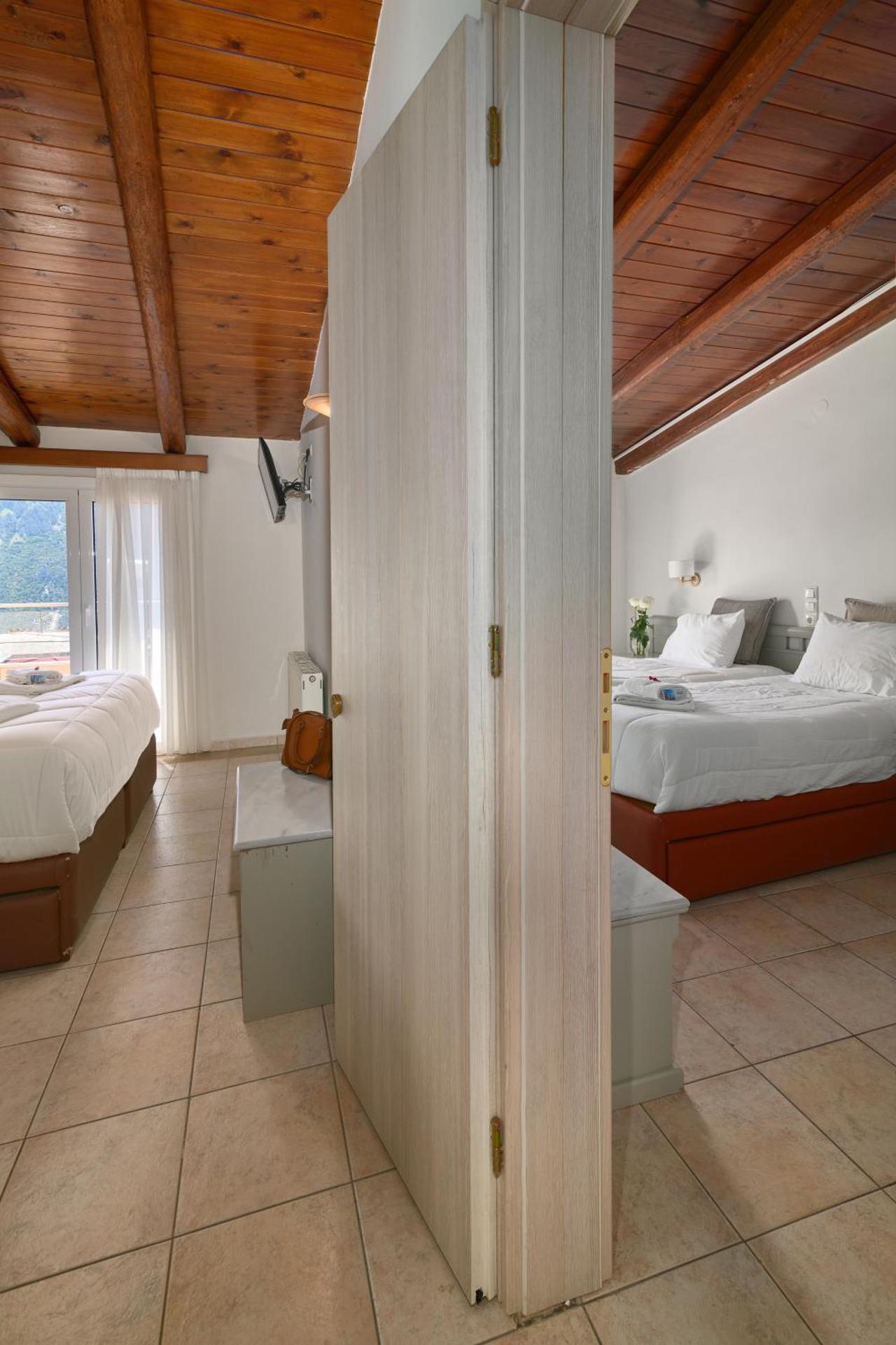 Parnassos Delphi Hotel - Photo 53