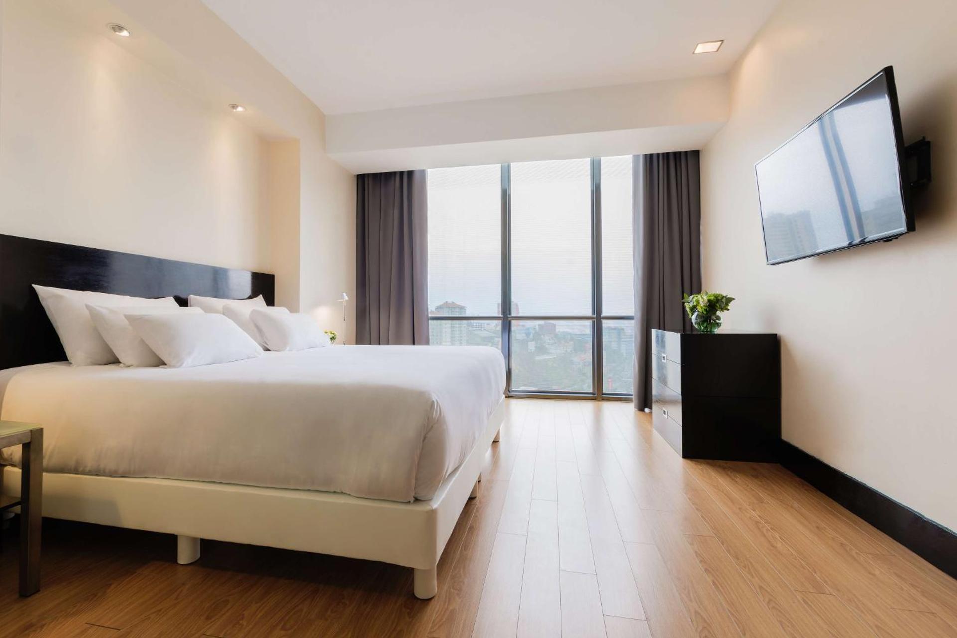 NH Collection Mexico City Santa Fe - Photo 46