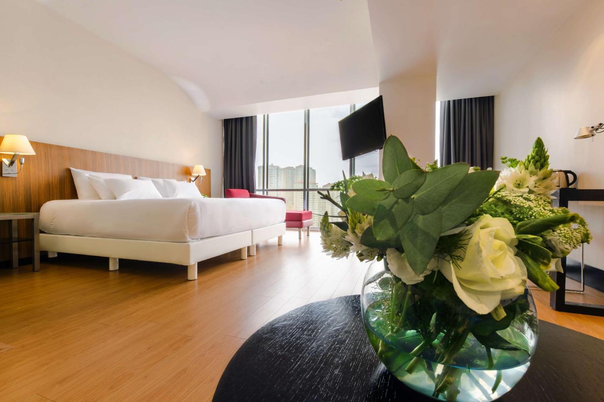 NH Collection Mexico City Santa Fe - Photo 15