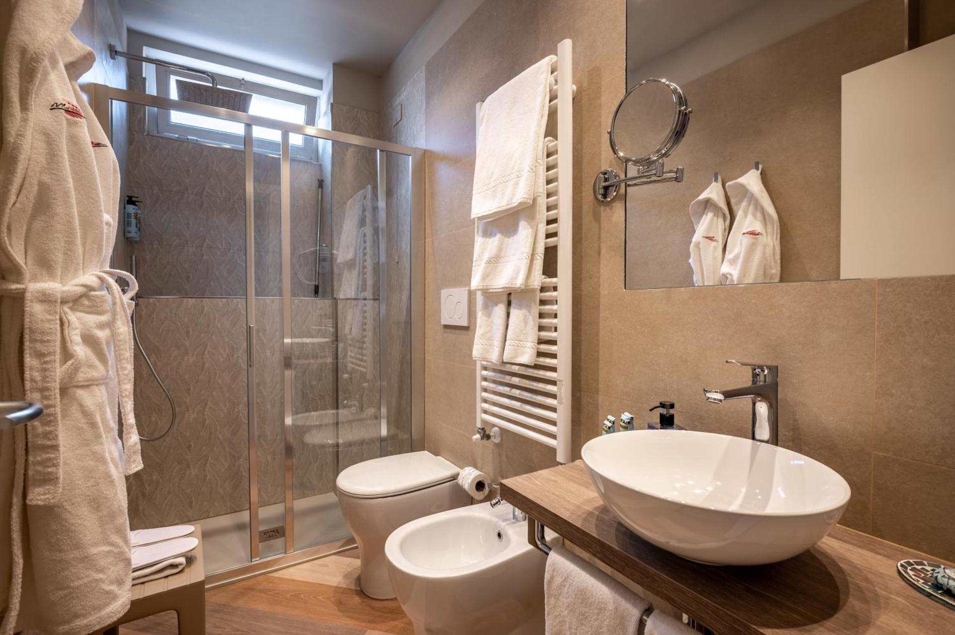 Hotel Monte Rosa - Photo 146