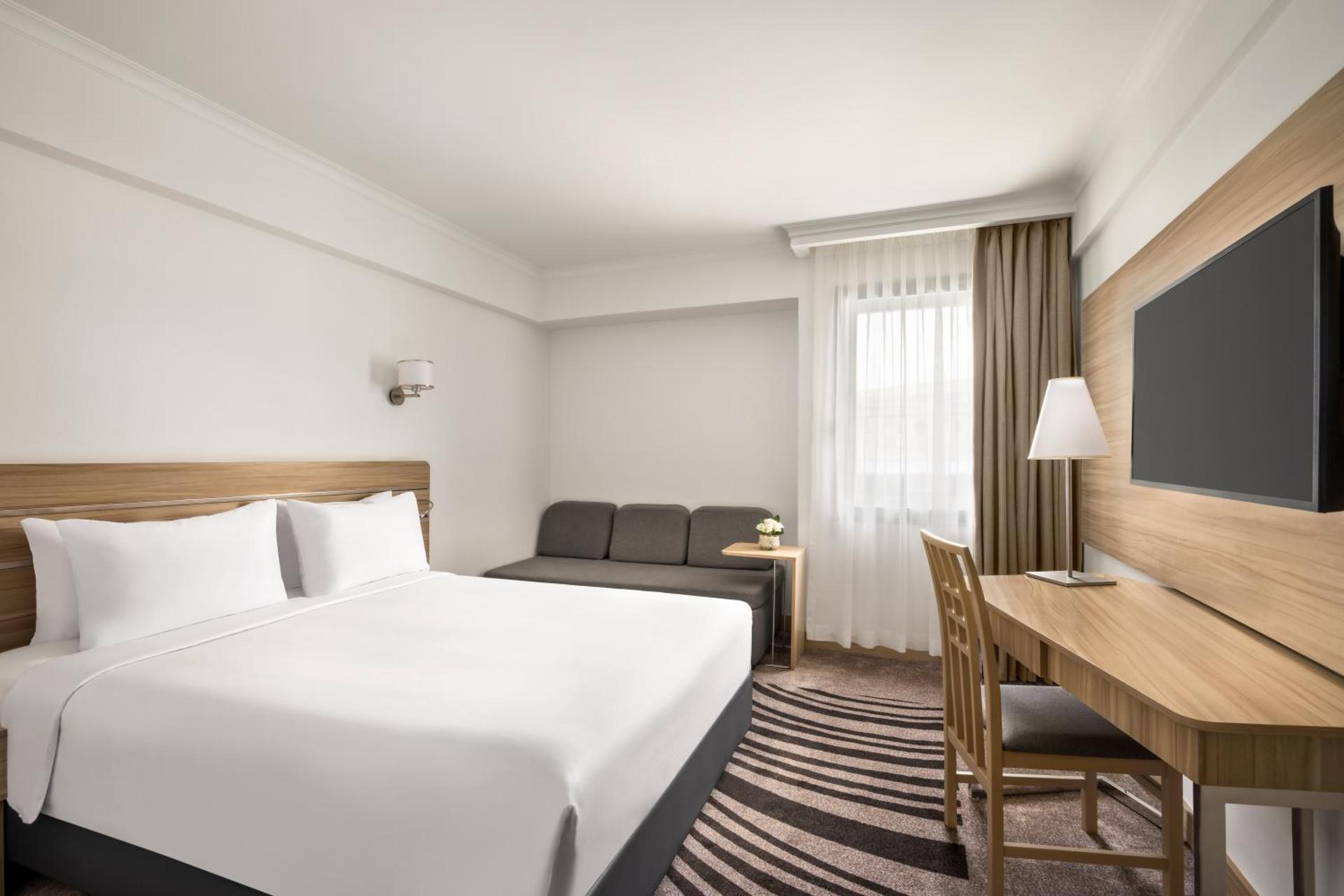 Novotel Cairo Airport - Photo 17