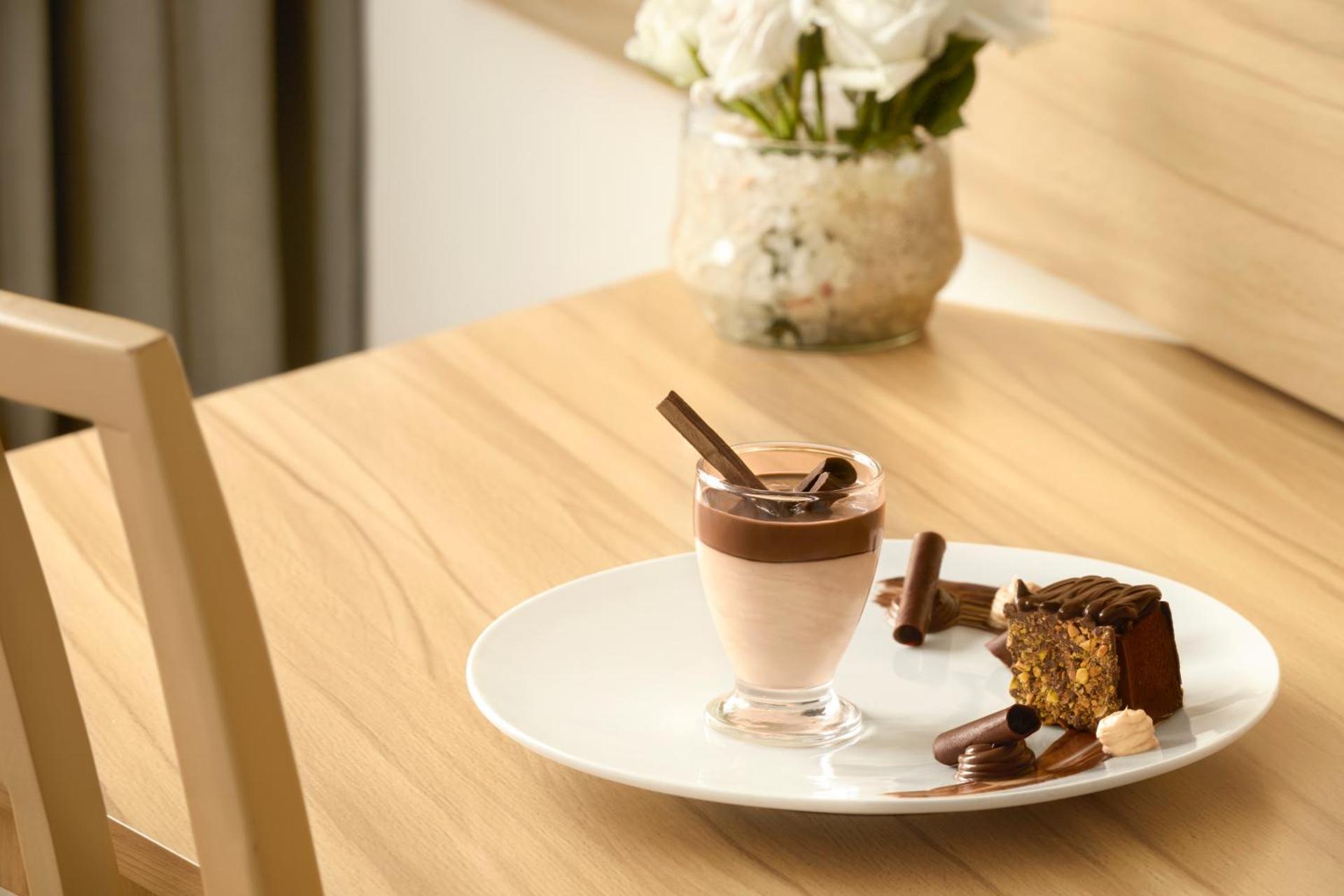 Novotel Cairo Airport - Photo 20