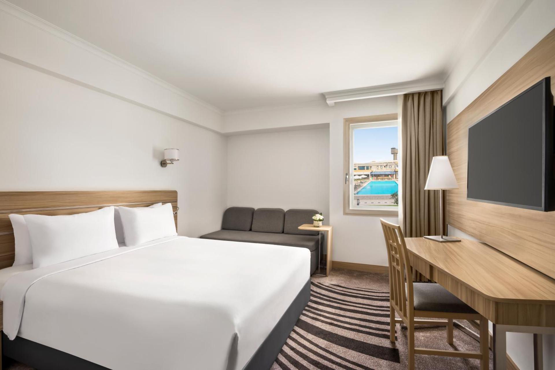 Novotel Cairo Airport - Photo 23