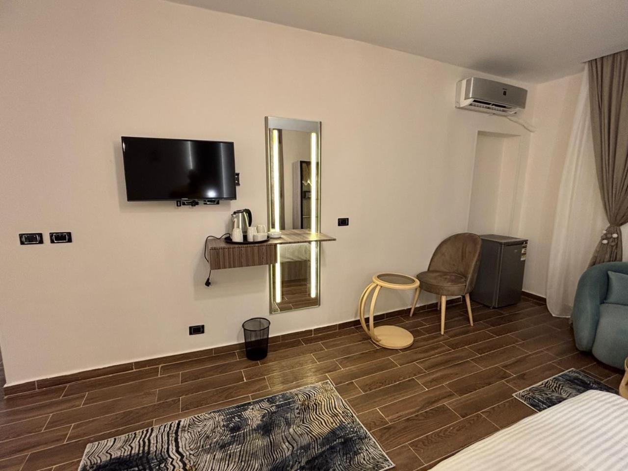 Gold Palace Hotel - Photo 75