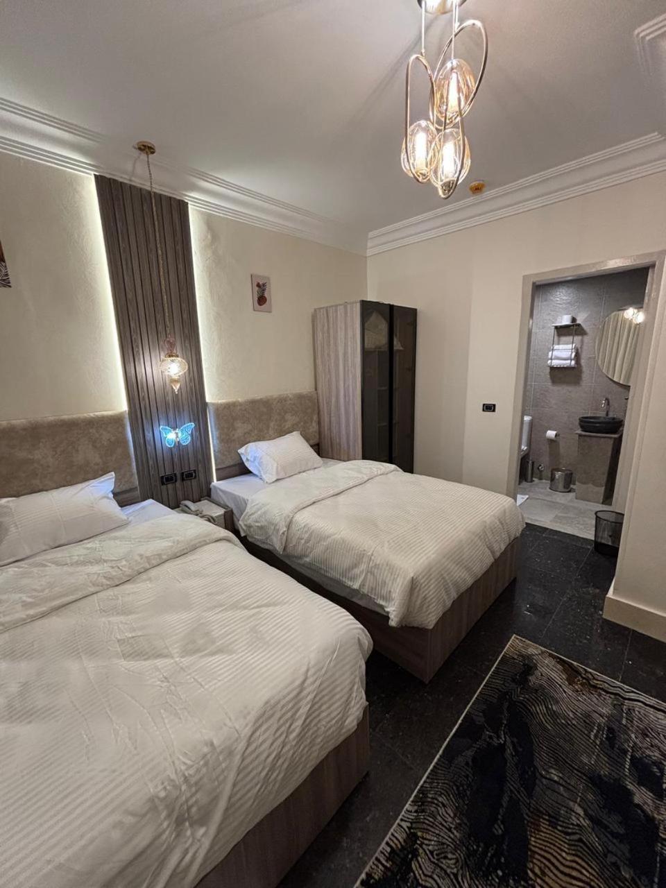 Gold Palace Hotel - Photo 57