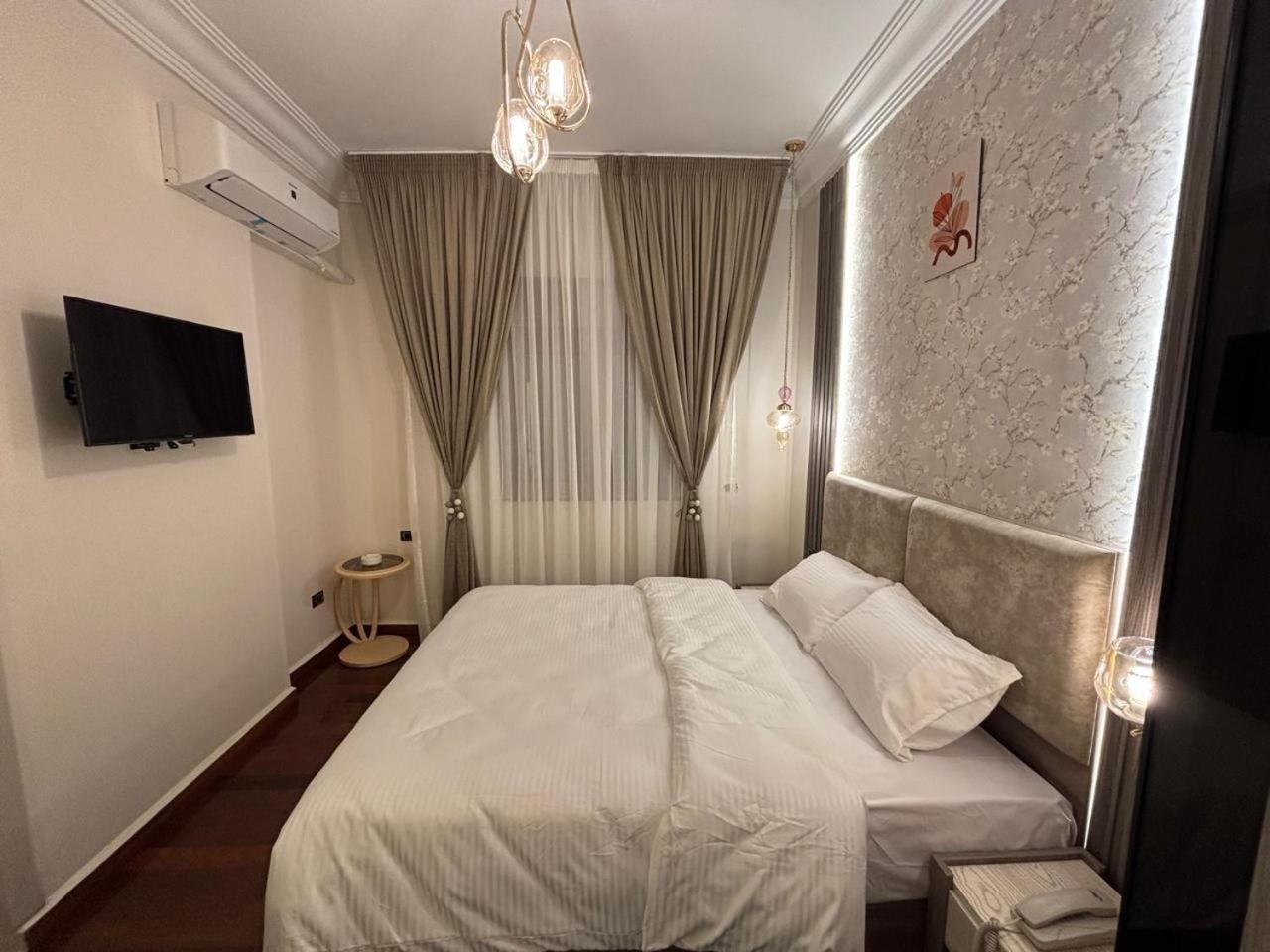 Gold Palace Hotel - Photo 12