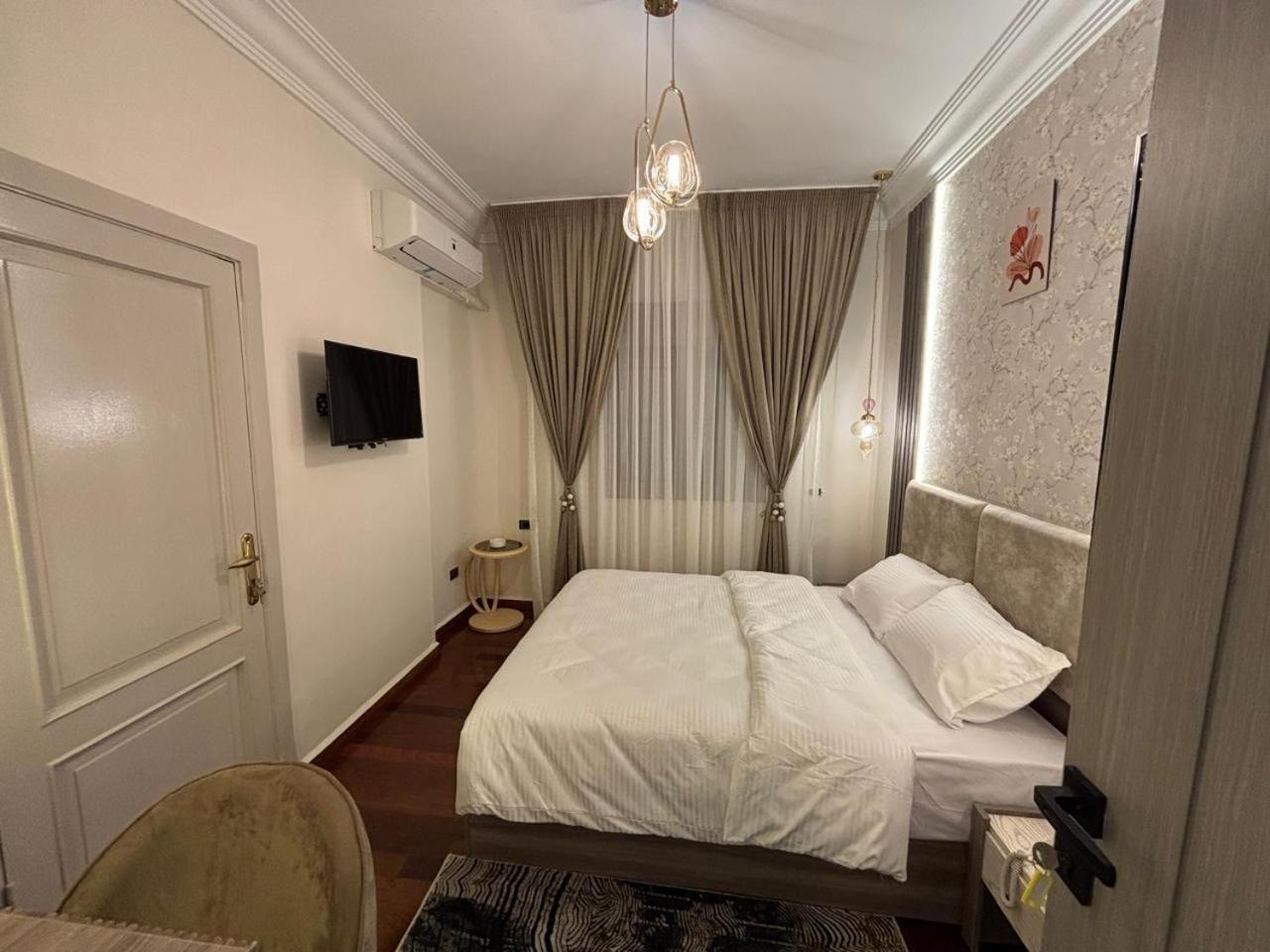 Gold Palace Hotel - Photo 13