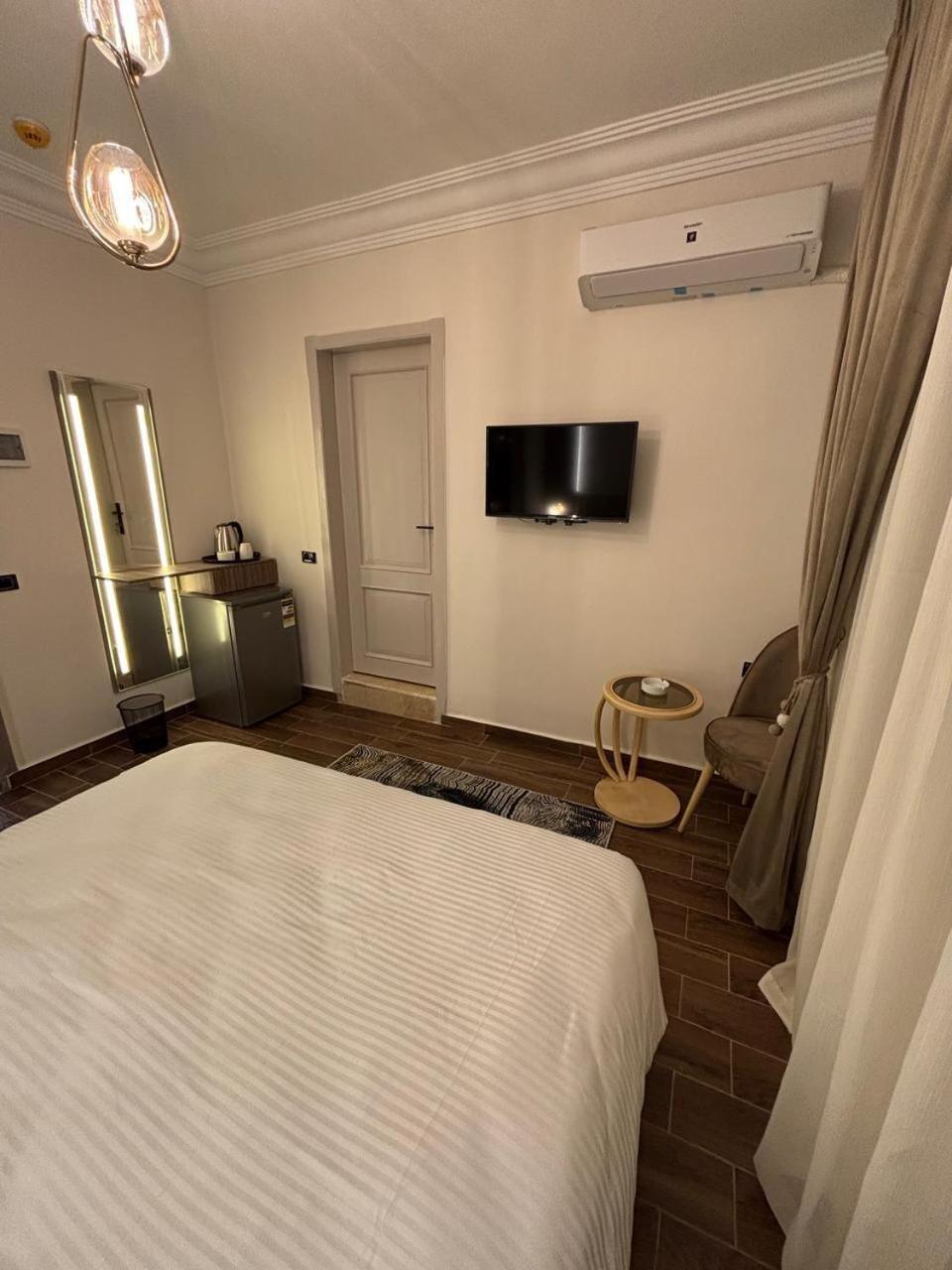 Gold Palace Hotel - Photo 15