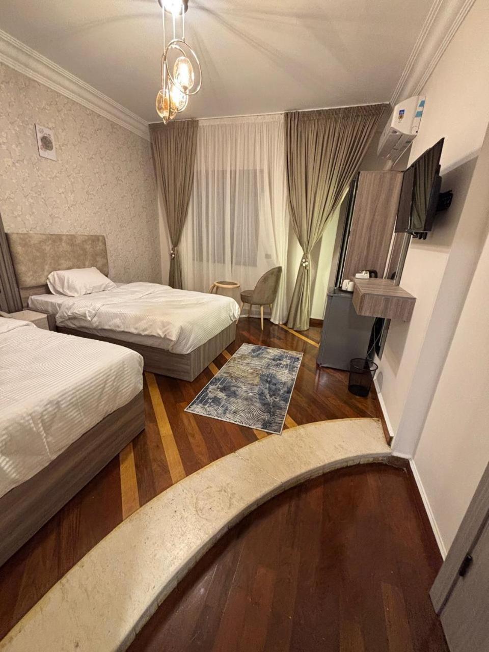 Gold Palace Hotel - Photo 60