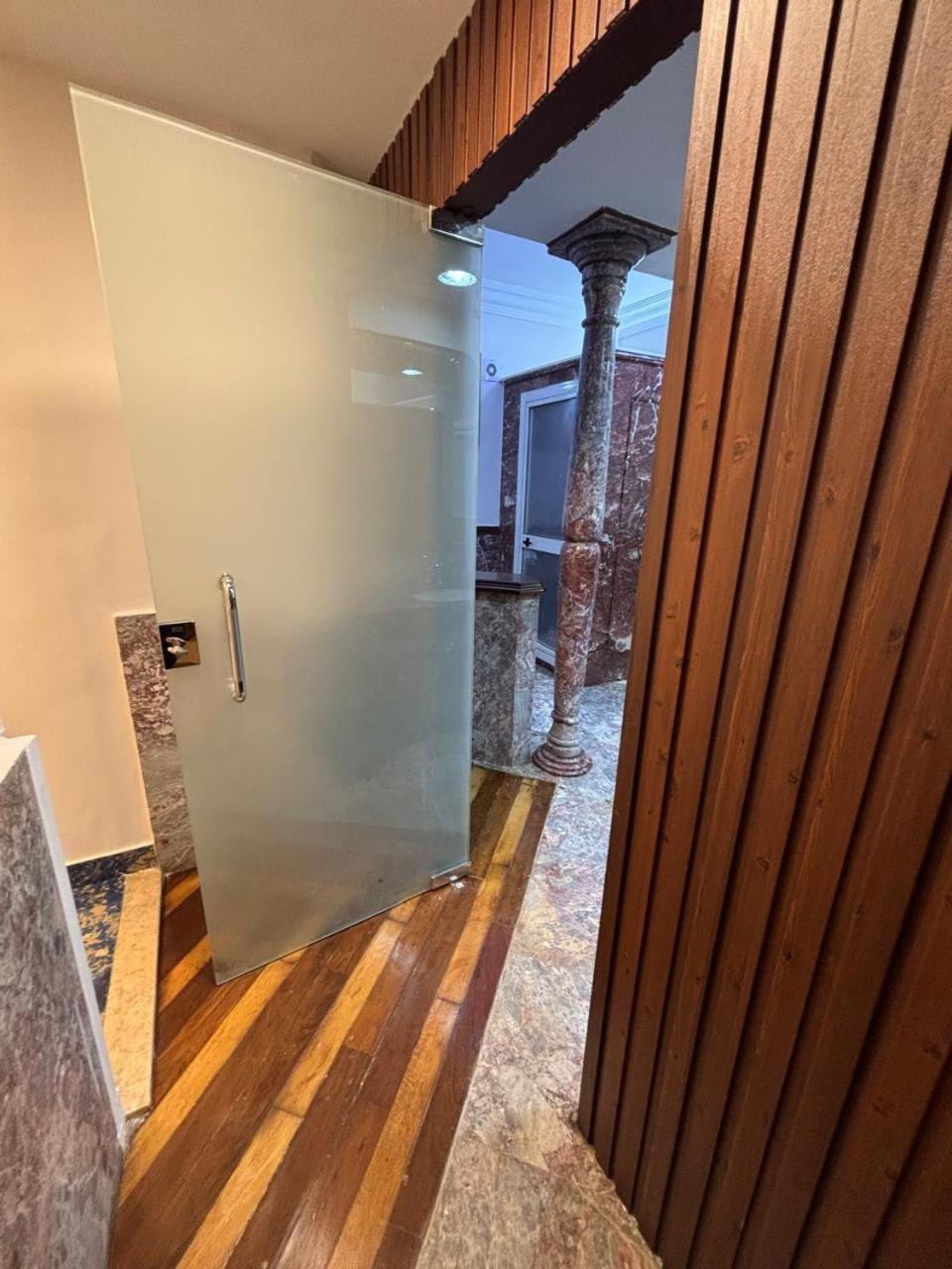 Gold Palace Hotel - Photo 130