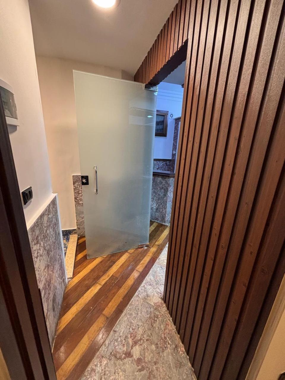 Gold Palace Hotel - Photo 127