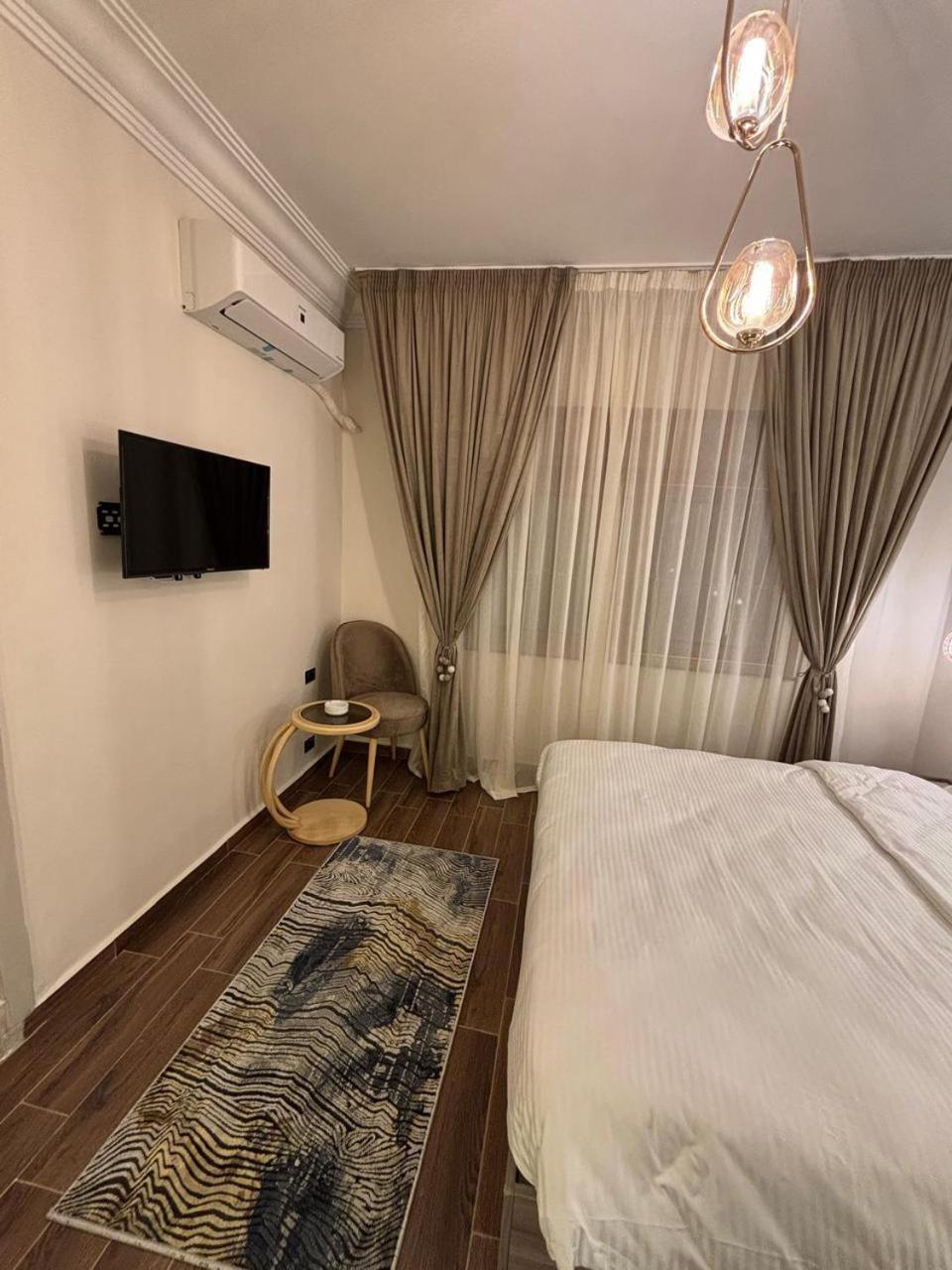 Gold Palace Hotel - Photo 18