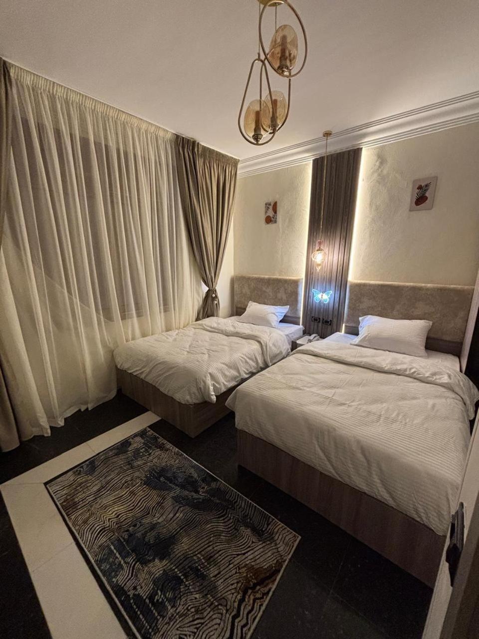 Gold Palace Hotel - Photo 63