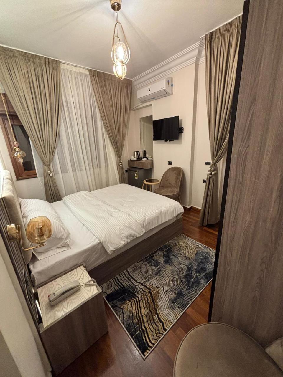 Gold Palace Hotel - Photo 19