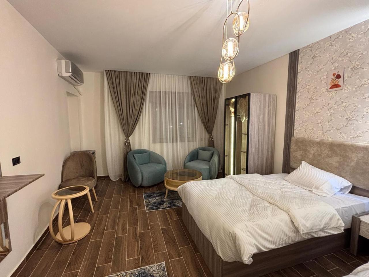 Gold Palace Hotel - Photo 88