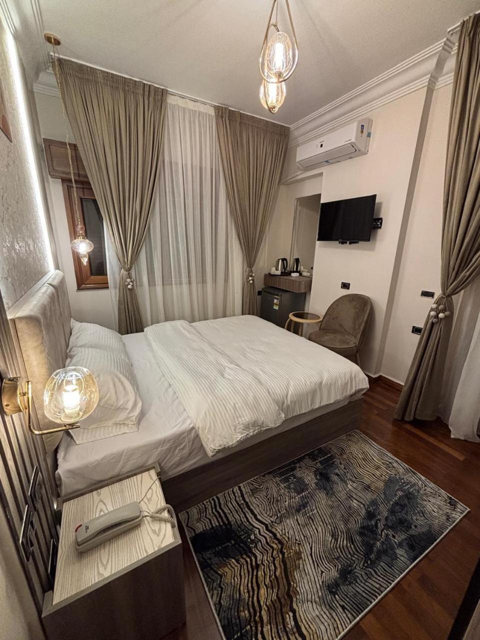 Gold Palace Hotel - Photo 21