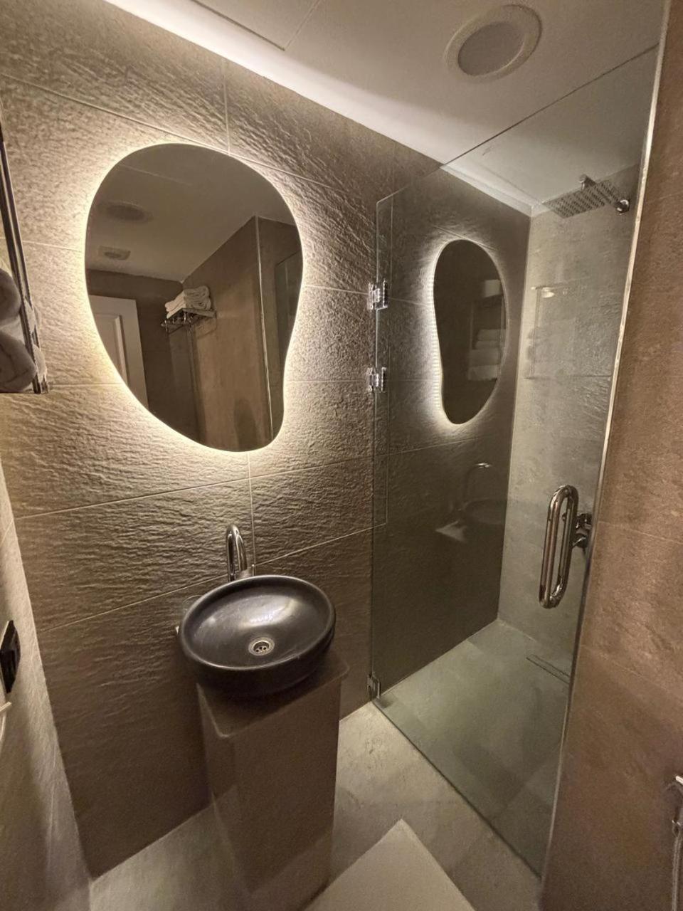 Gold Palace Hotel - Photo 23